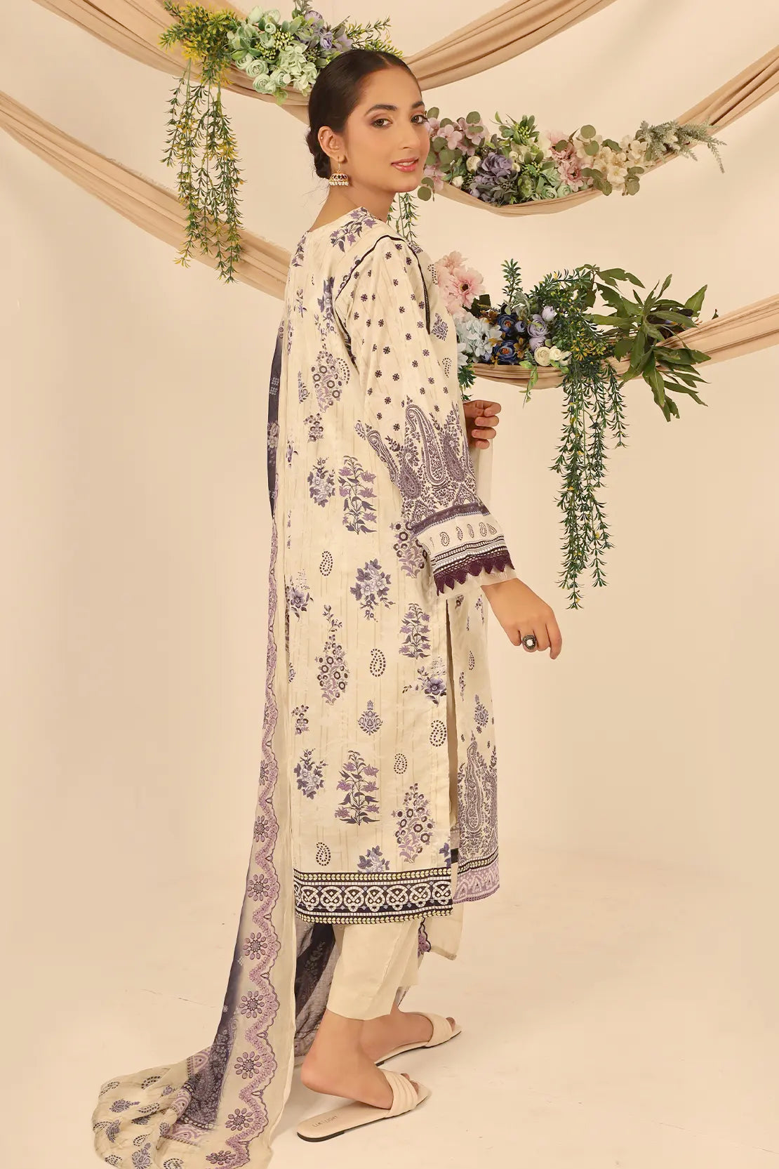 3 Piece - Digitally Printed Lawn - 7732