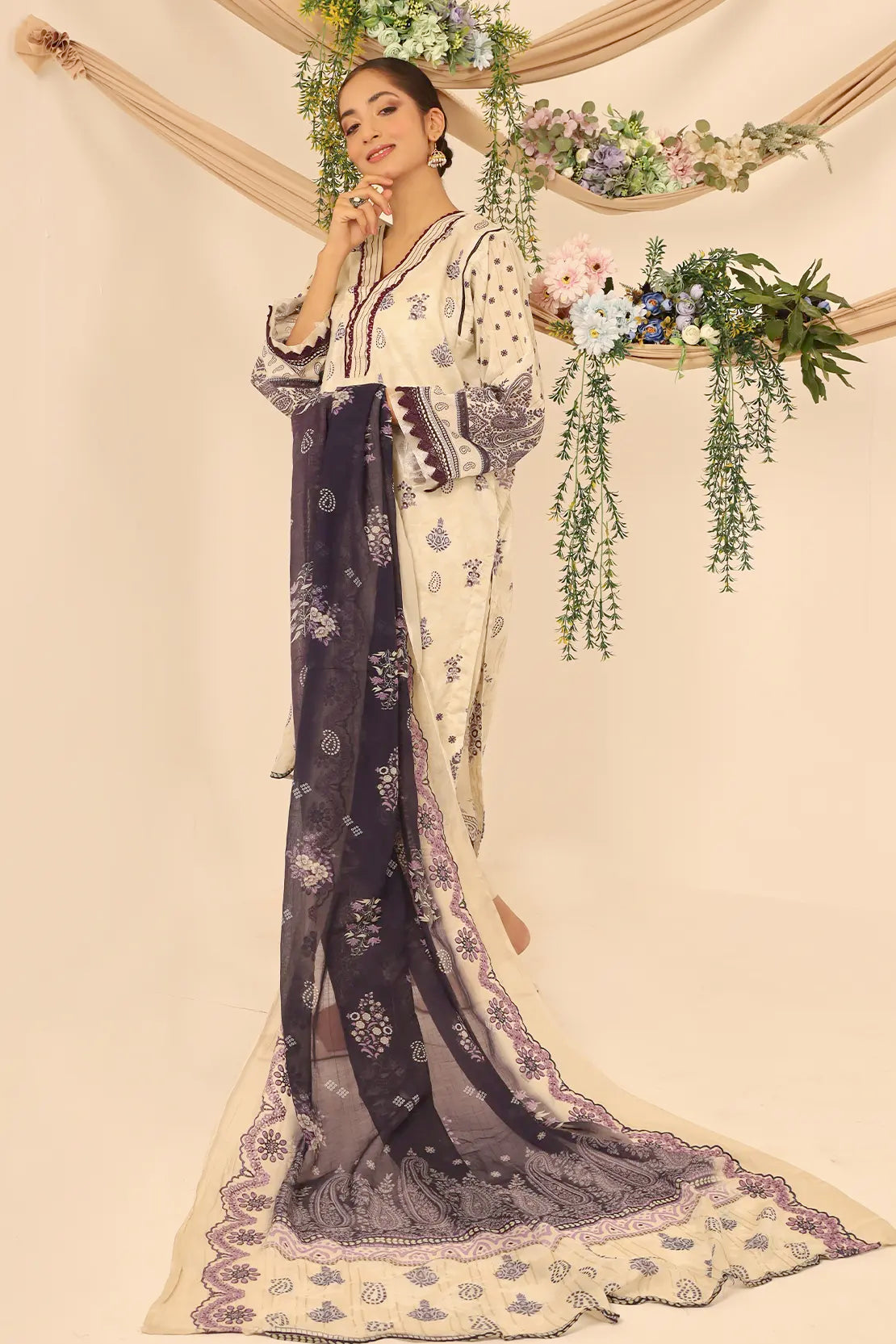 3 Piece - Digitally Printed Lawn - 7732