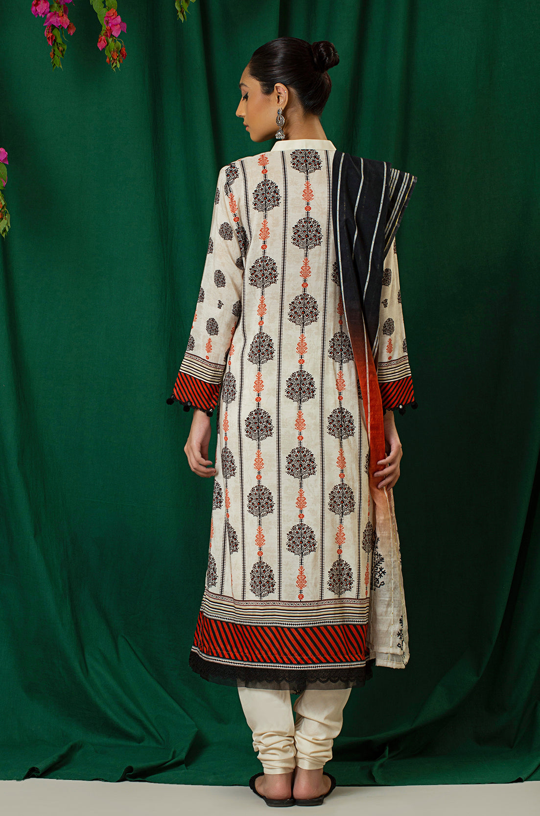 3 Piece - Embroidered - 8327