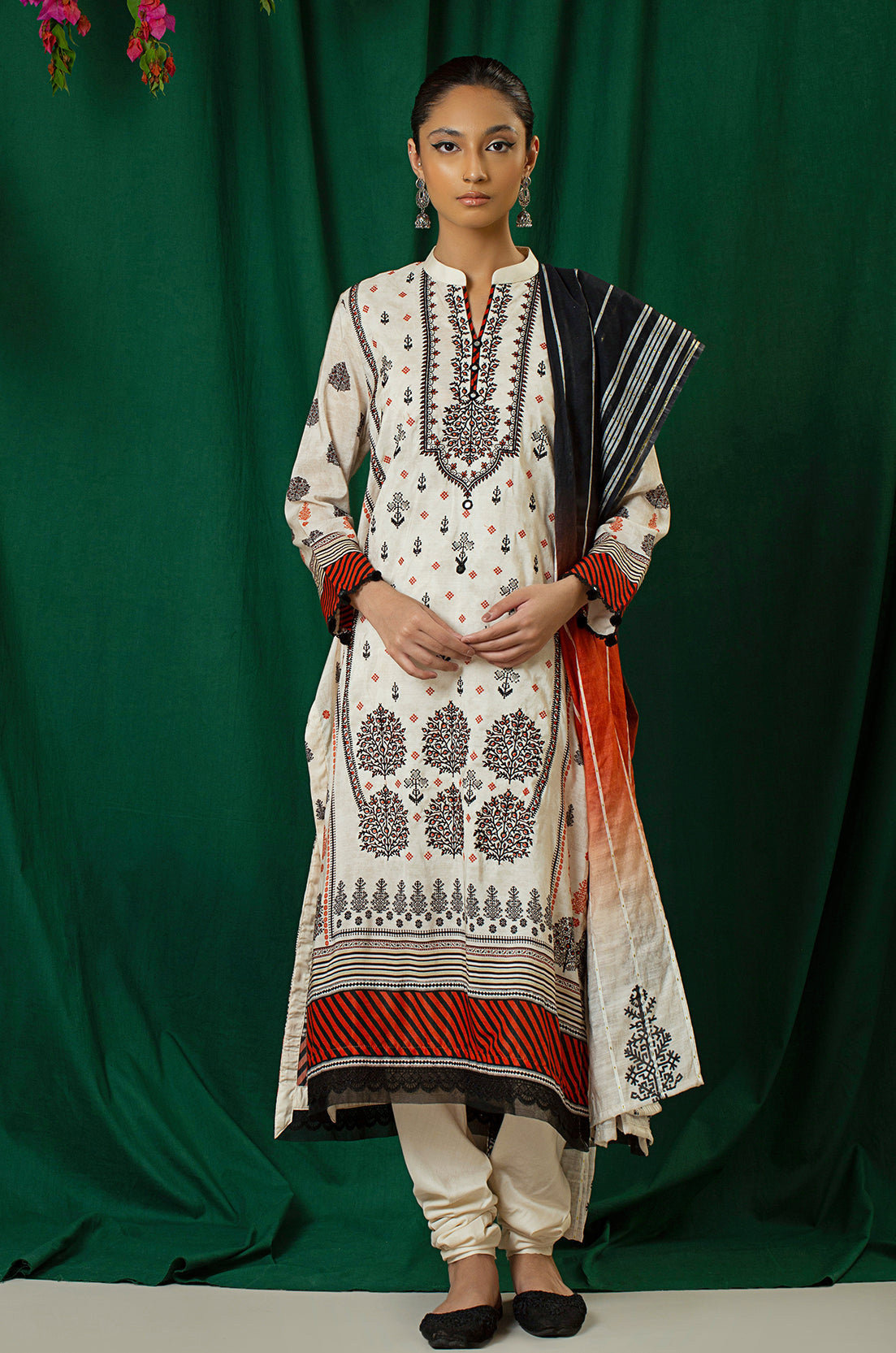 3 Piece - Embroidered - 8327