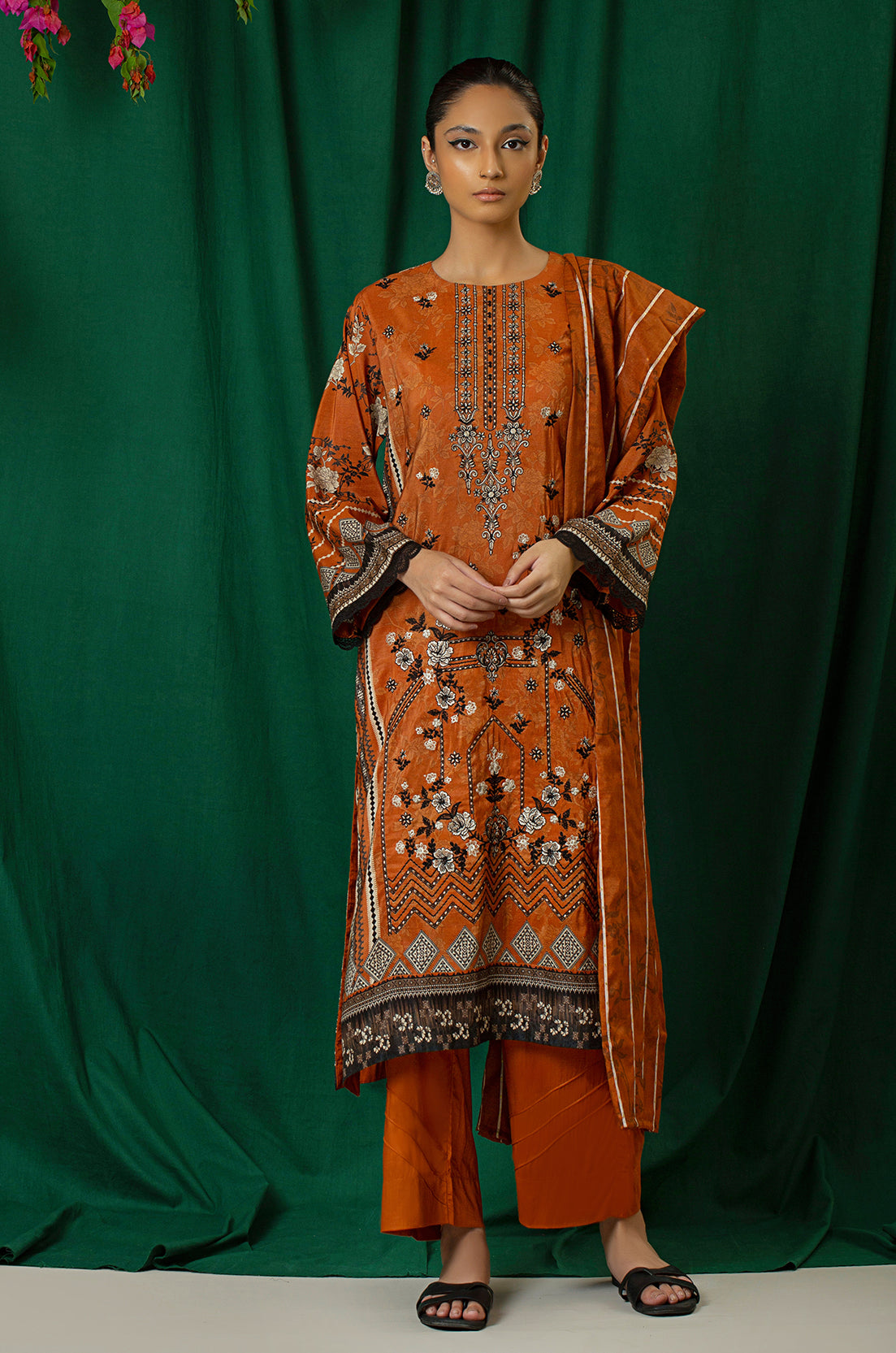 3 Piece - Embroidered - 8328