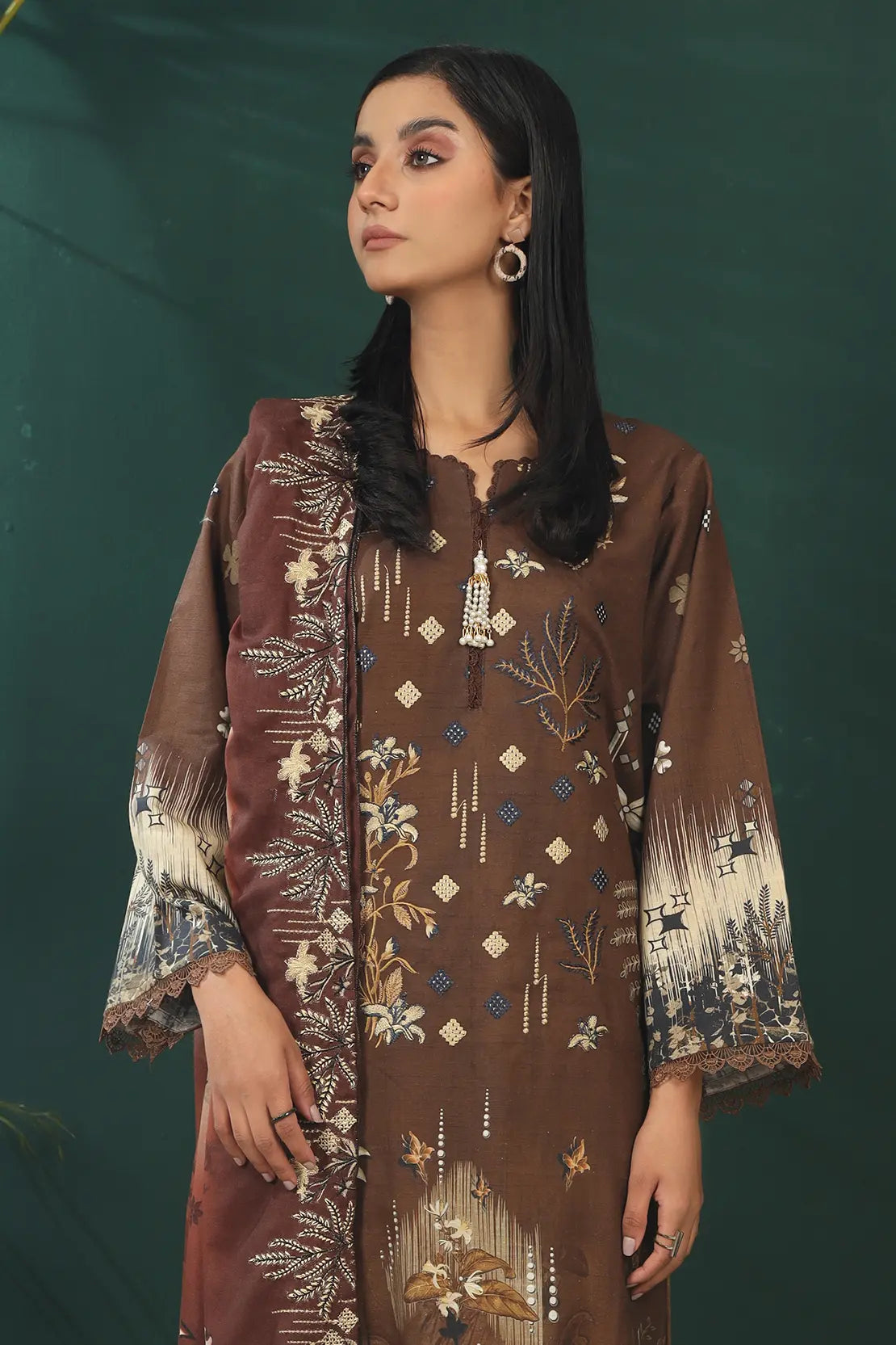 3 Piece - Premium Embroidered Khaddar - 8382