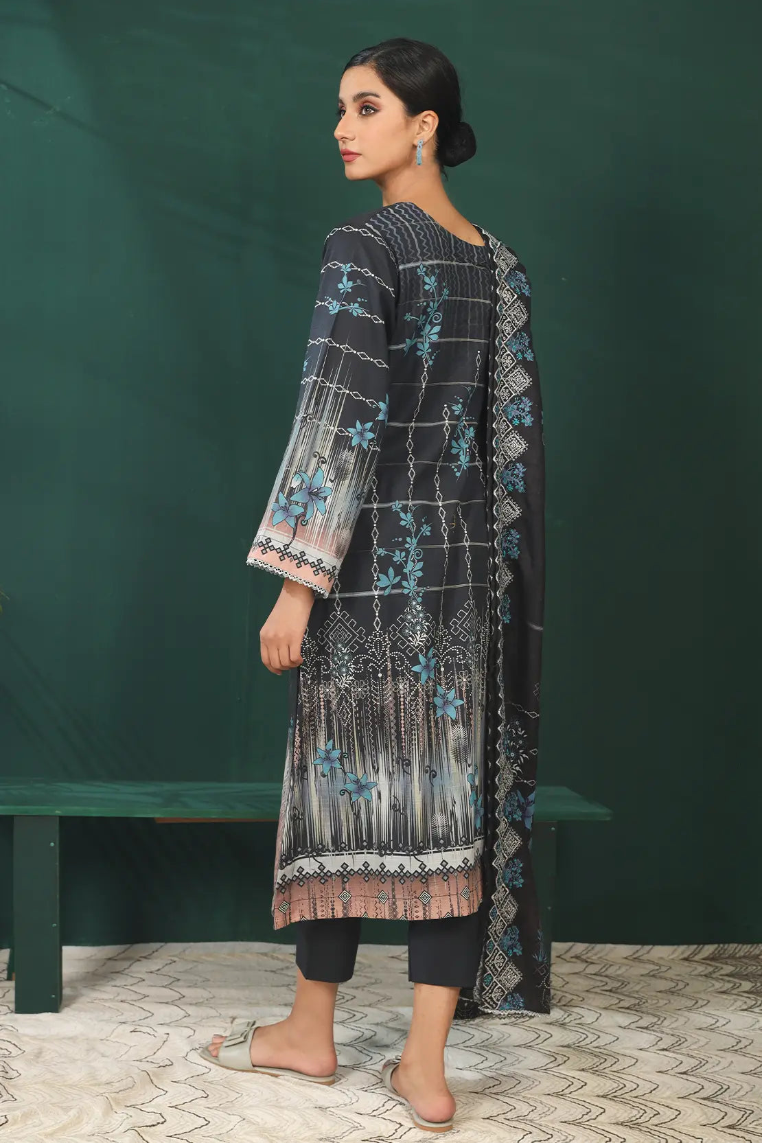 3 Piece - Premium Embroidered Khaddar - 8384