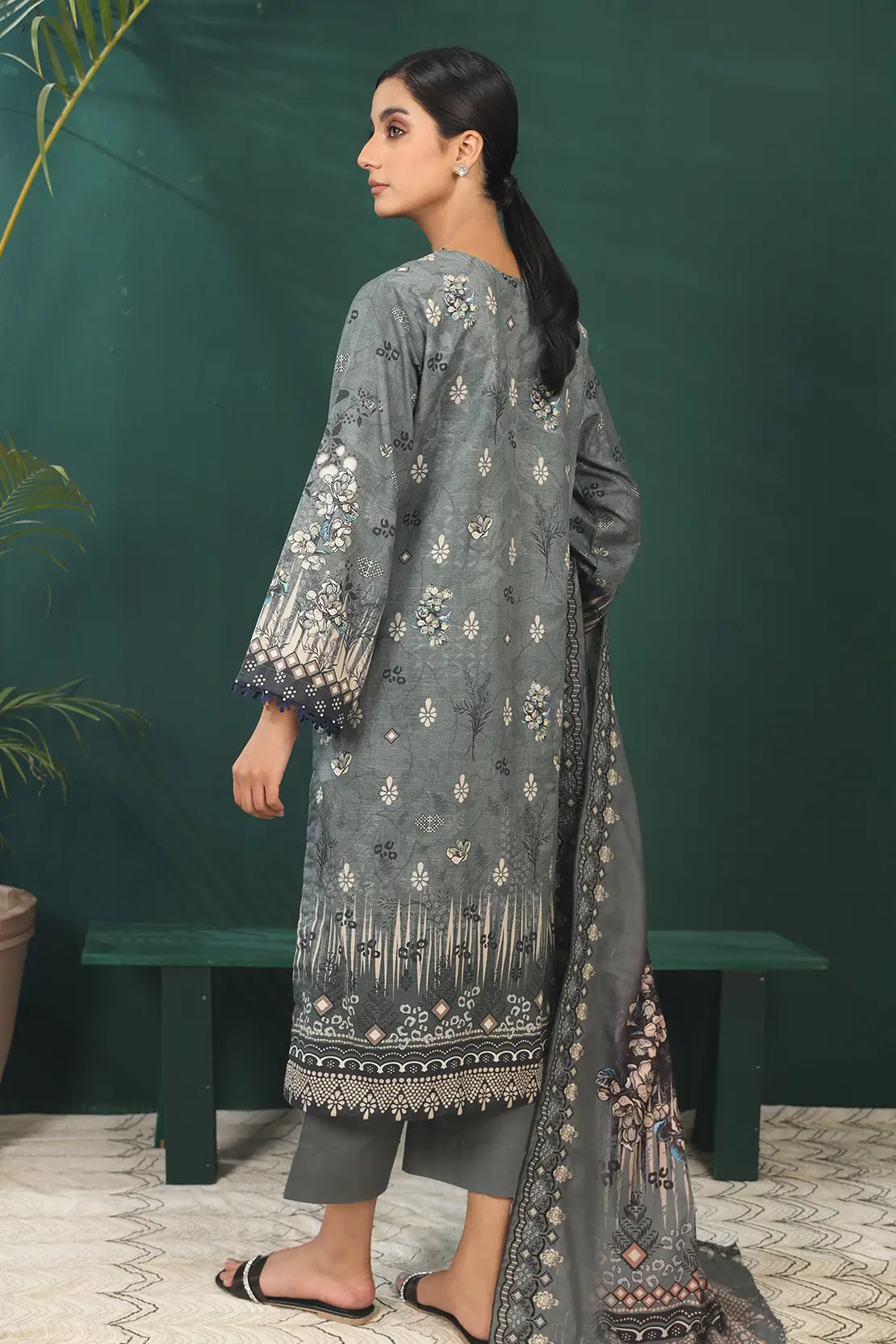 3 Piece - Premium Embroidered Khaddar - 8387