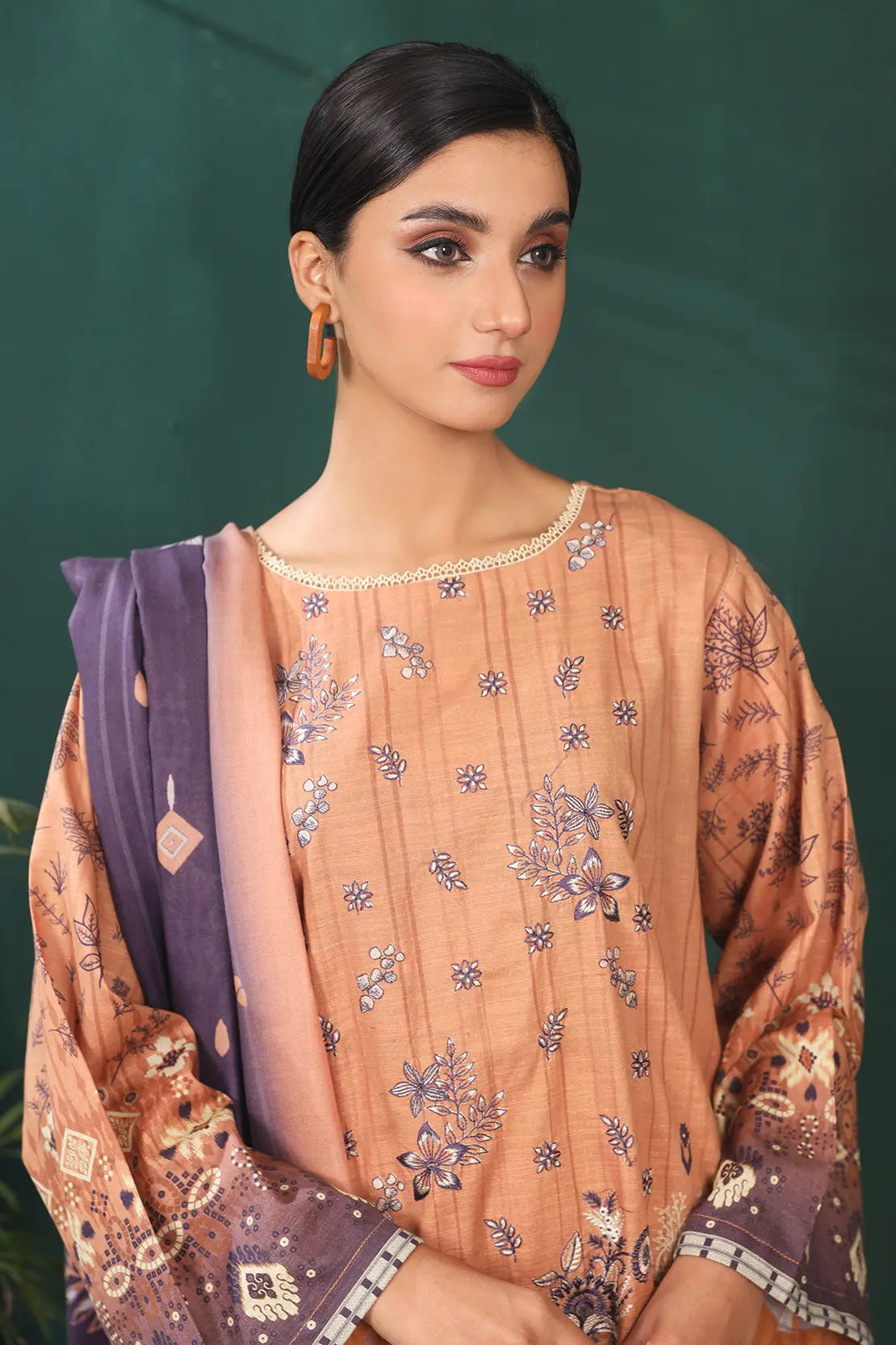 3 Piece - Premium Embroidered Khaddar - 8389
