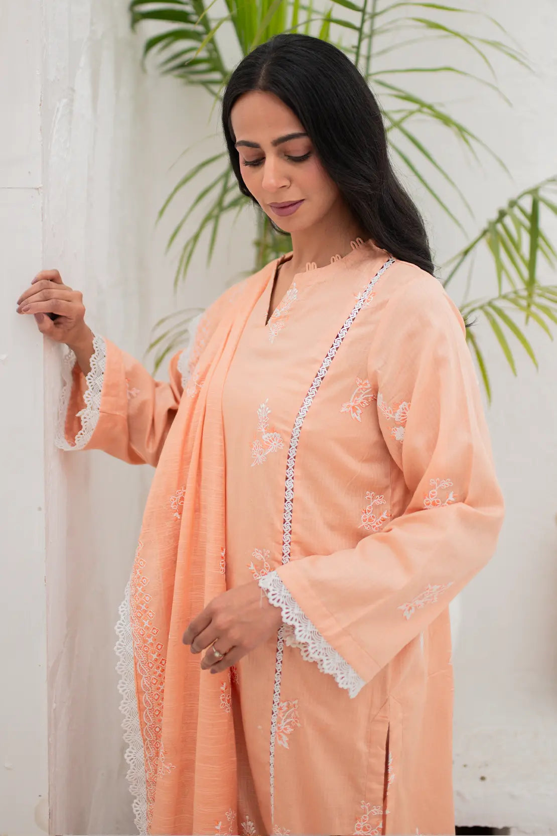 3 Piece - Embroidered Lawn - 8168