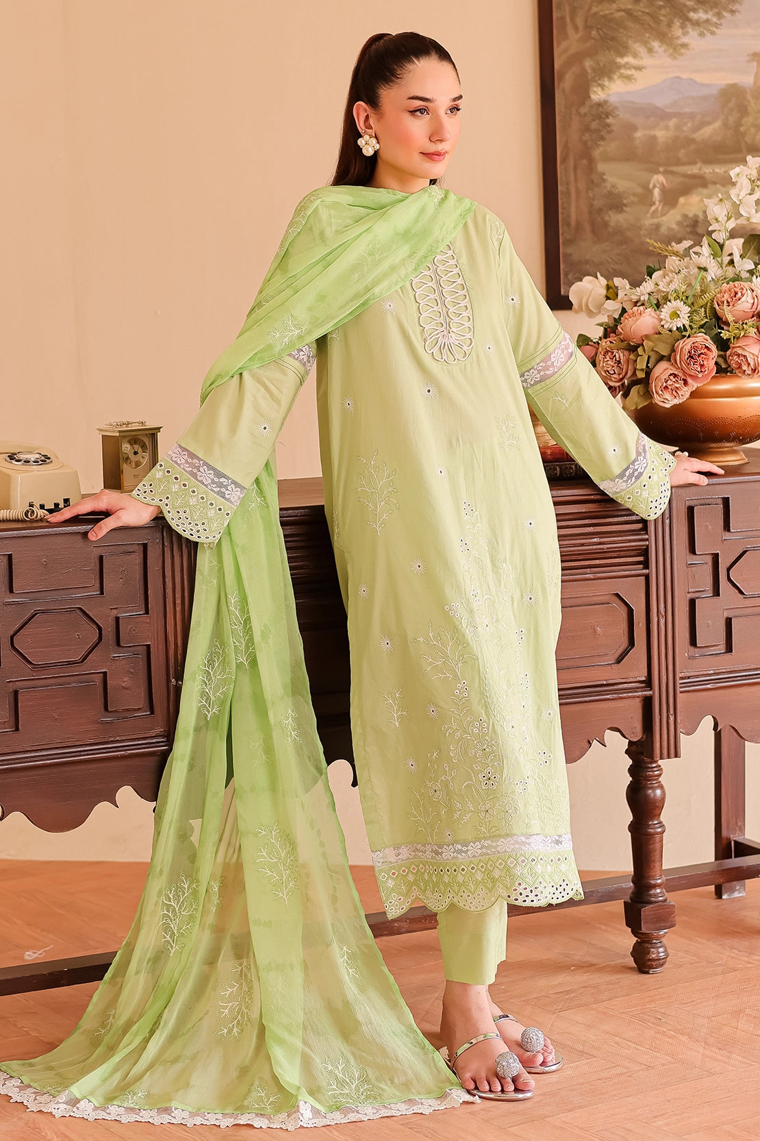 3 Piece - Premium Embroidered Lawn - 508