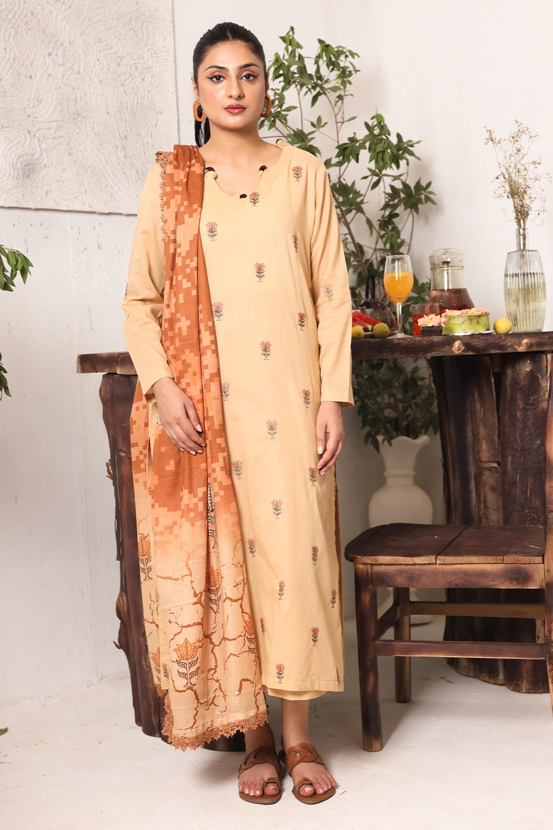 3 PIECE - PREMIUM EMBROIDERED LAWN - 8713