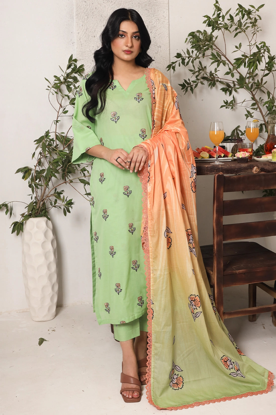 3 PIECE - PREMIUM EMBROIDERED LAWN - 8718