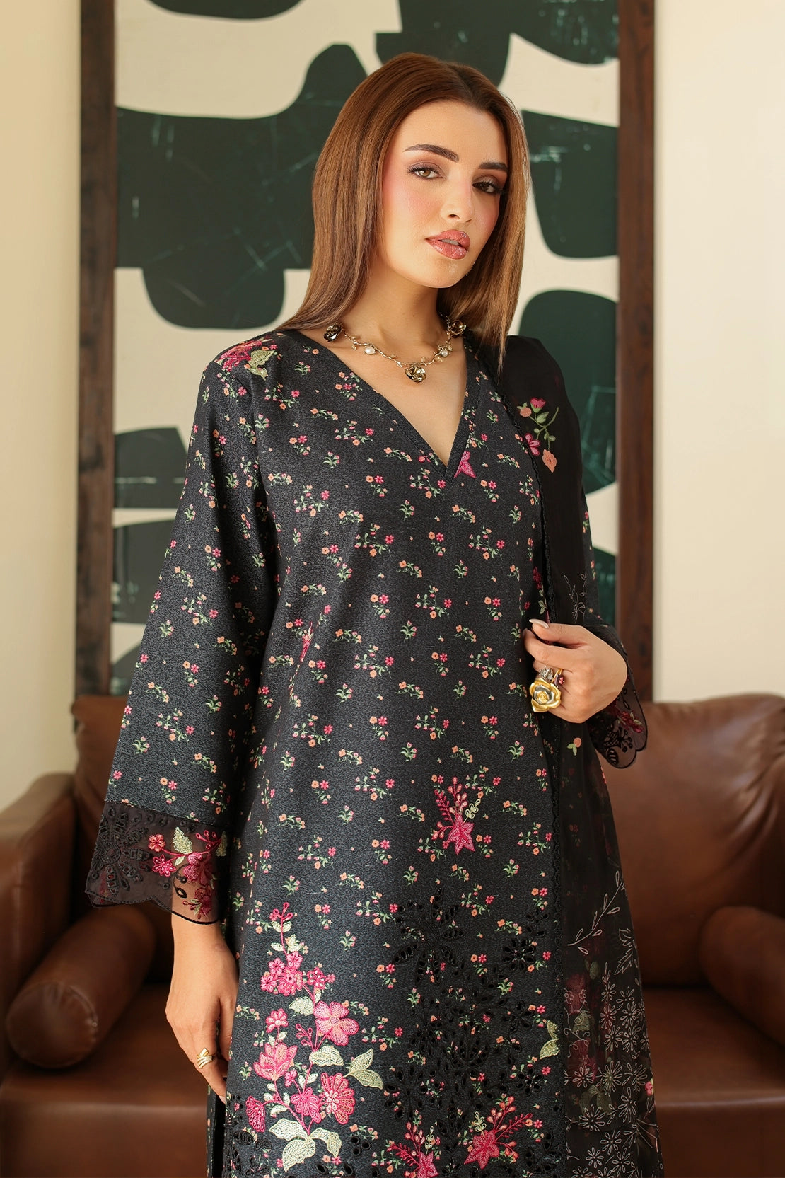 3 Piece - Embroidered Lawn Karandi  - 3917