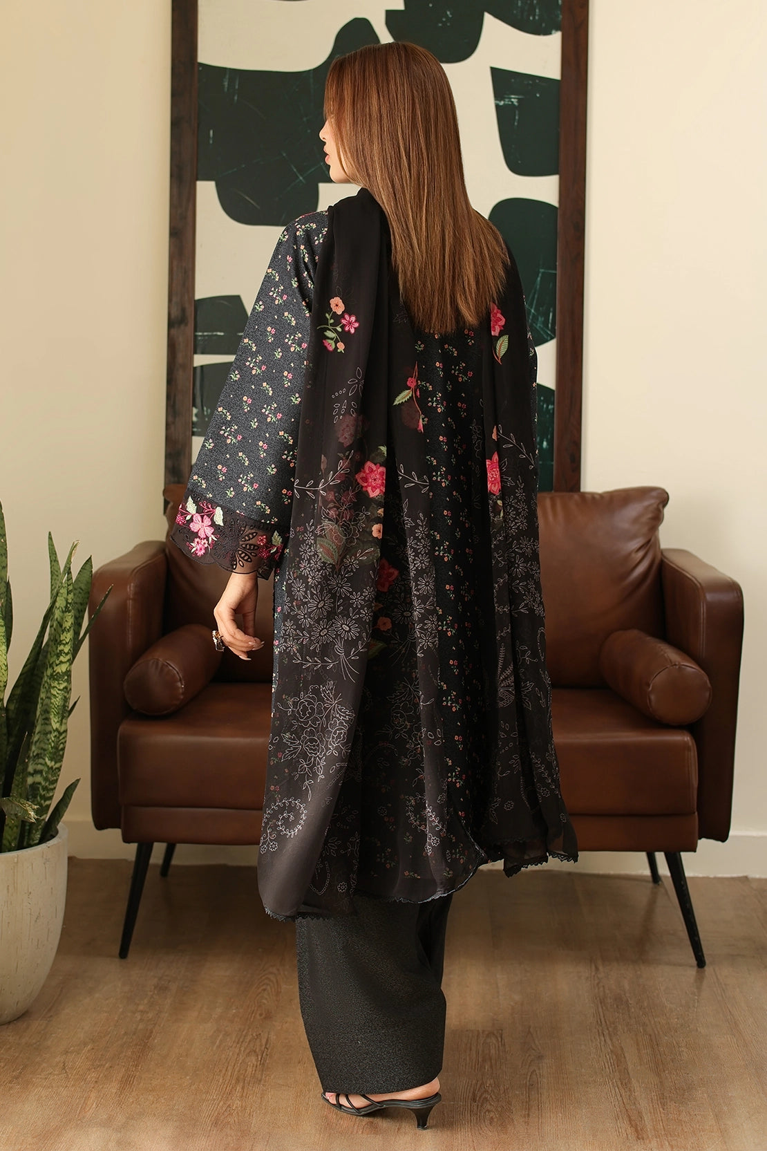 3 Piece - Embroidered Lawn Karandi  - 3917