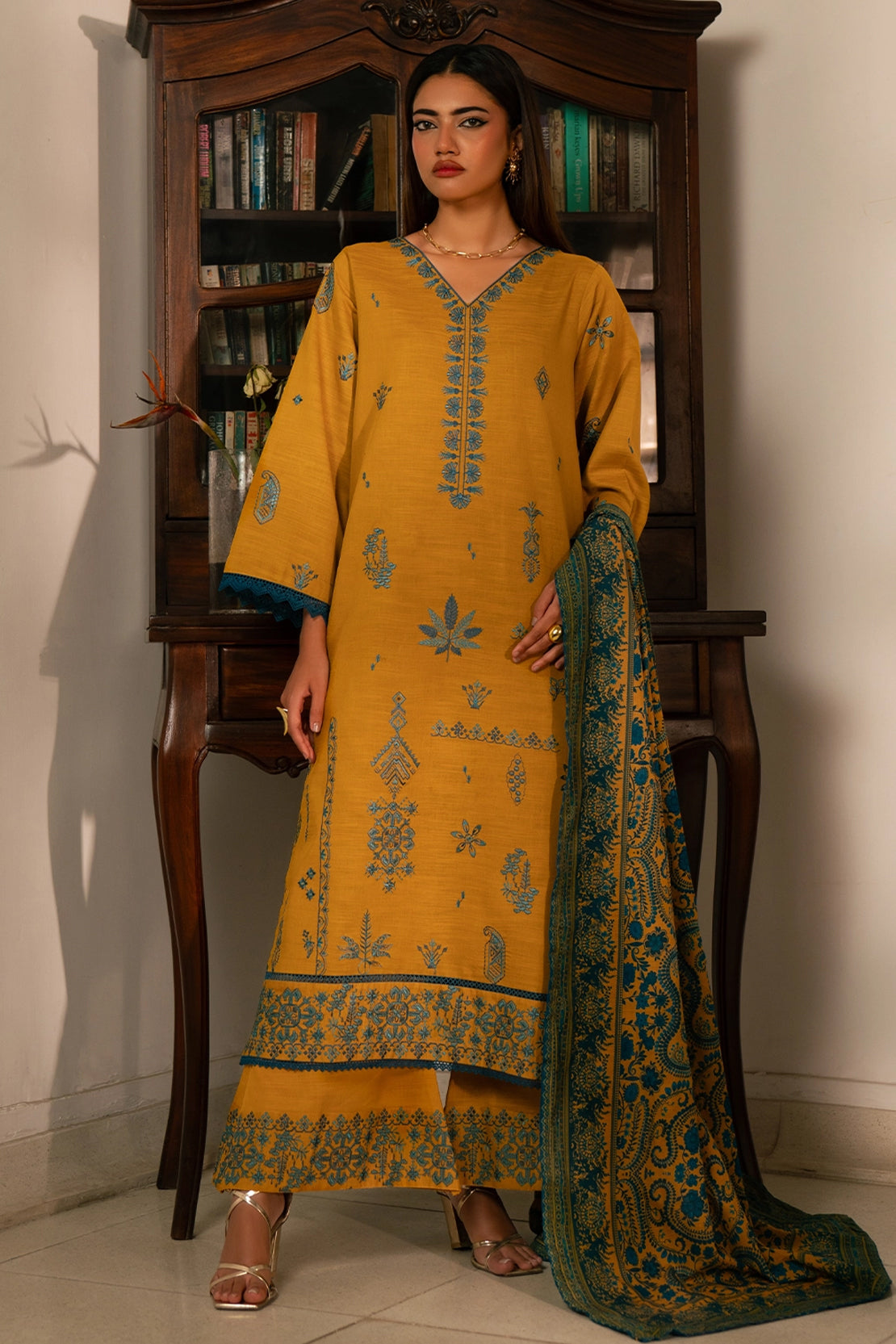 3 Piece - Embroidered Khaddar - 1033