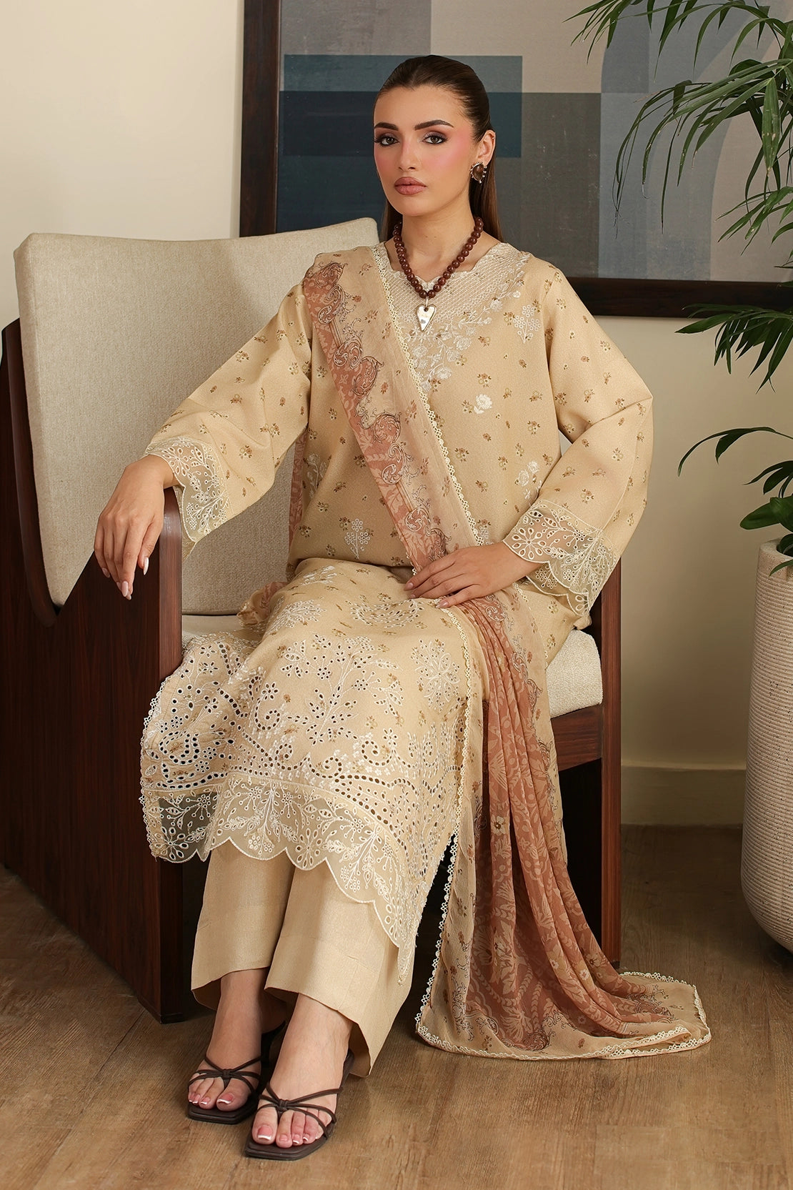 3 Piece - Embroidered Lawn Karandi  - 3916