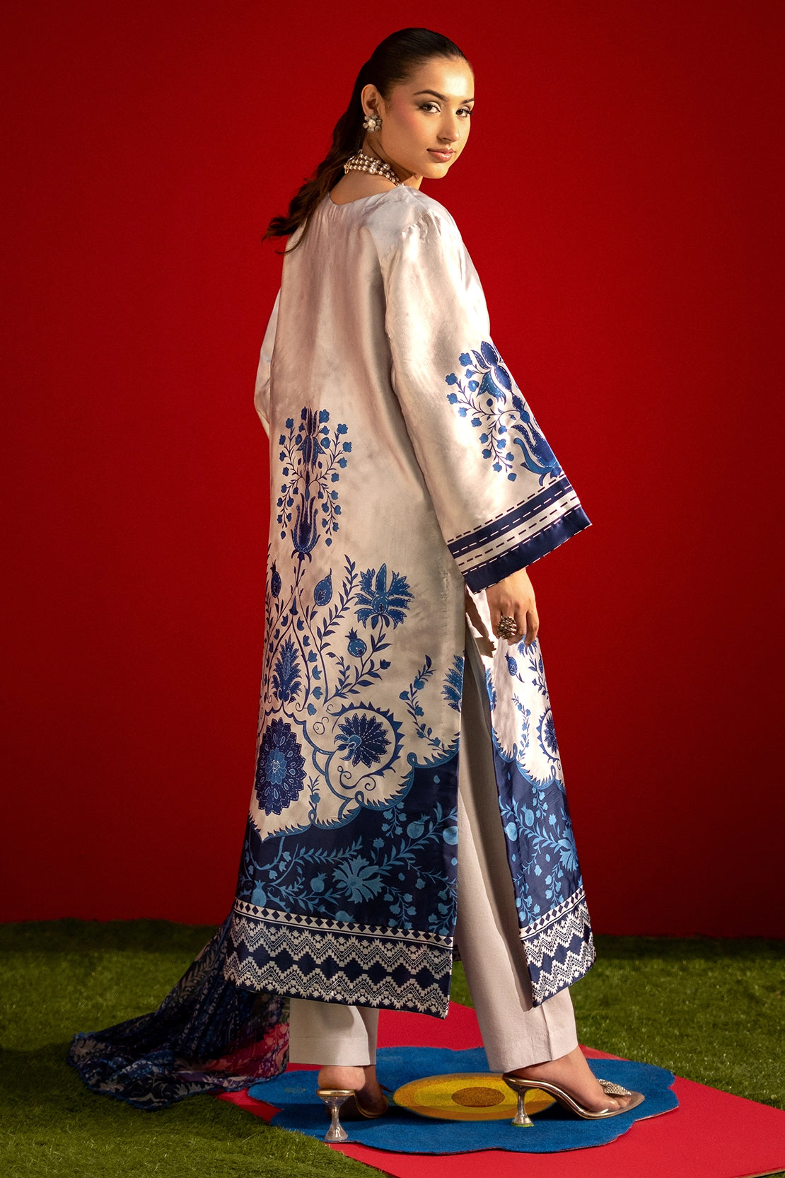 3 Piece - Digitally Printed Luxury Silk - 3909