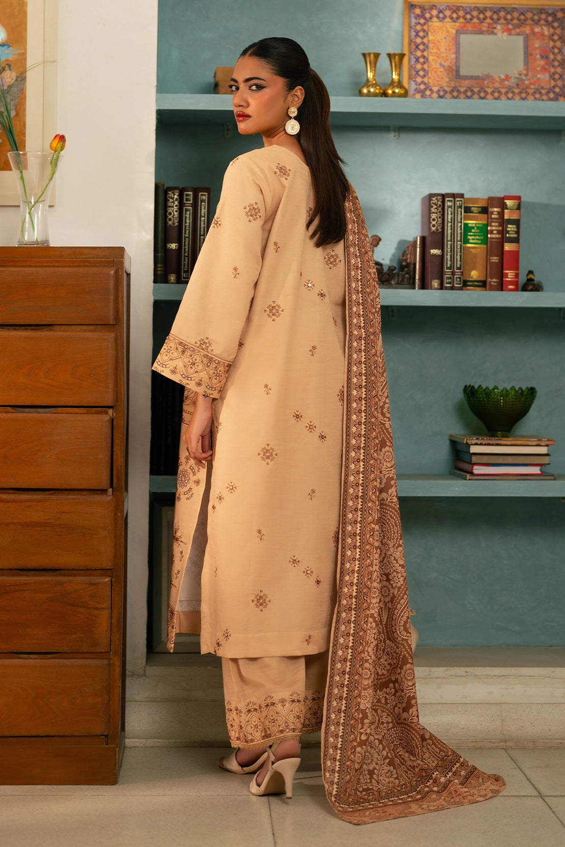 3 Piece - Embroidered Khaddar - 1032