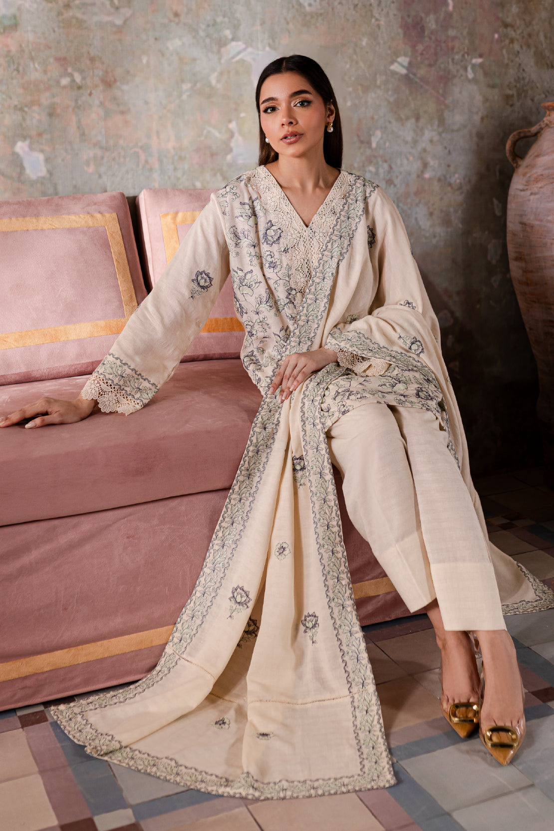 LUXURY EMBROIDERED KARANDI SET - 9325