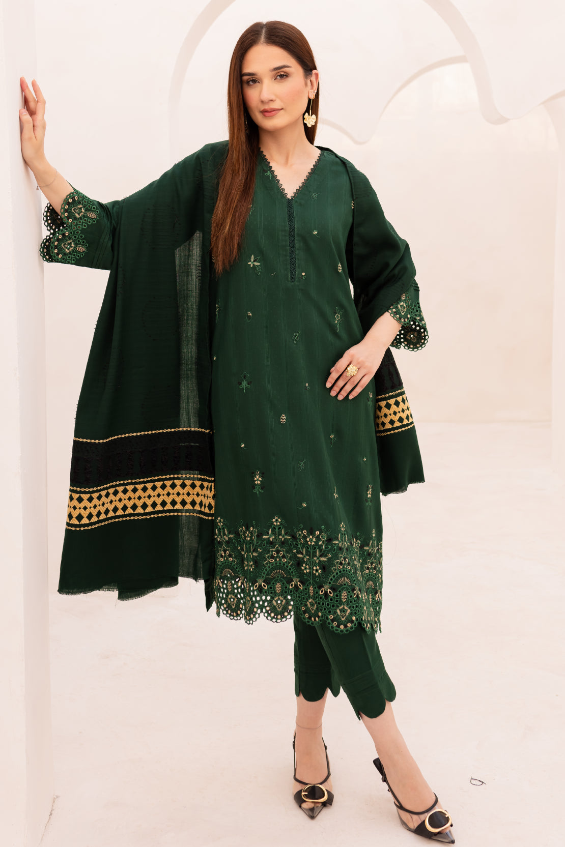 3 PIECE - PREMIUM EMBROIDERED WOOL - 5008