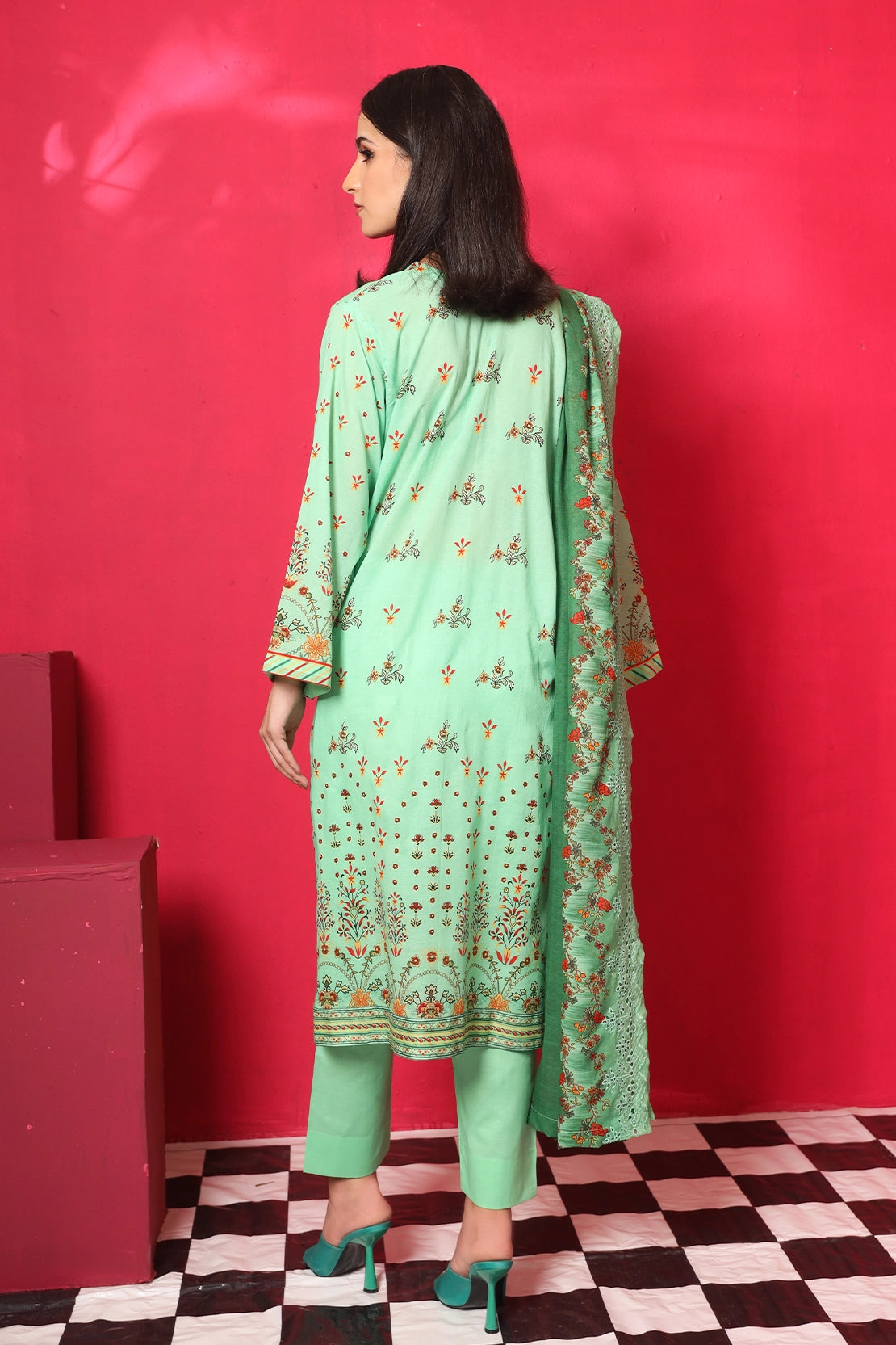 3 Piece - Premium Embroidered Lawn - 7777