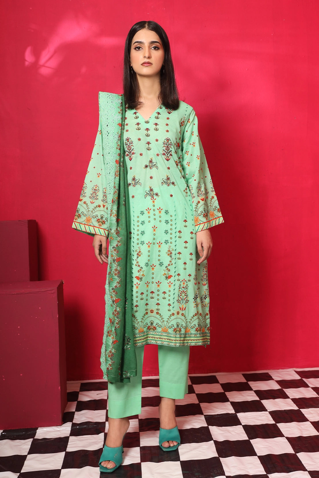 3 Piece - Premium Embroidered Lawn - 7777