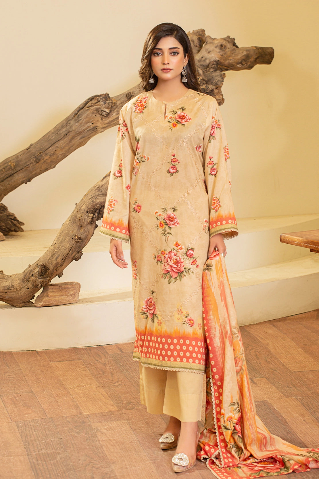 3 PIECE - PREMIUM EMBROIDERED LAWN - 9113