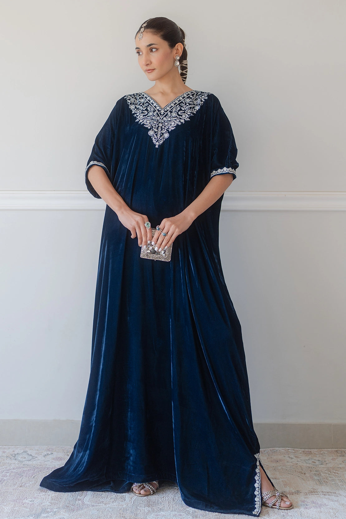 Stitched 1 Piece - Velvet - Shaam Kaftan