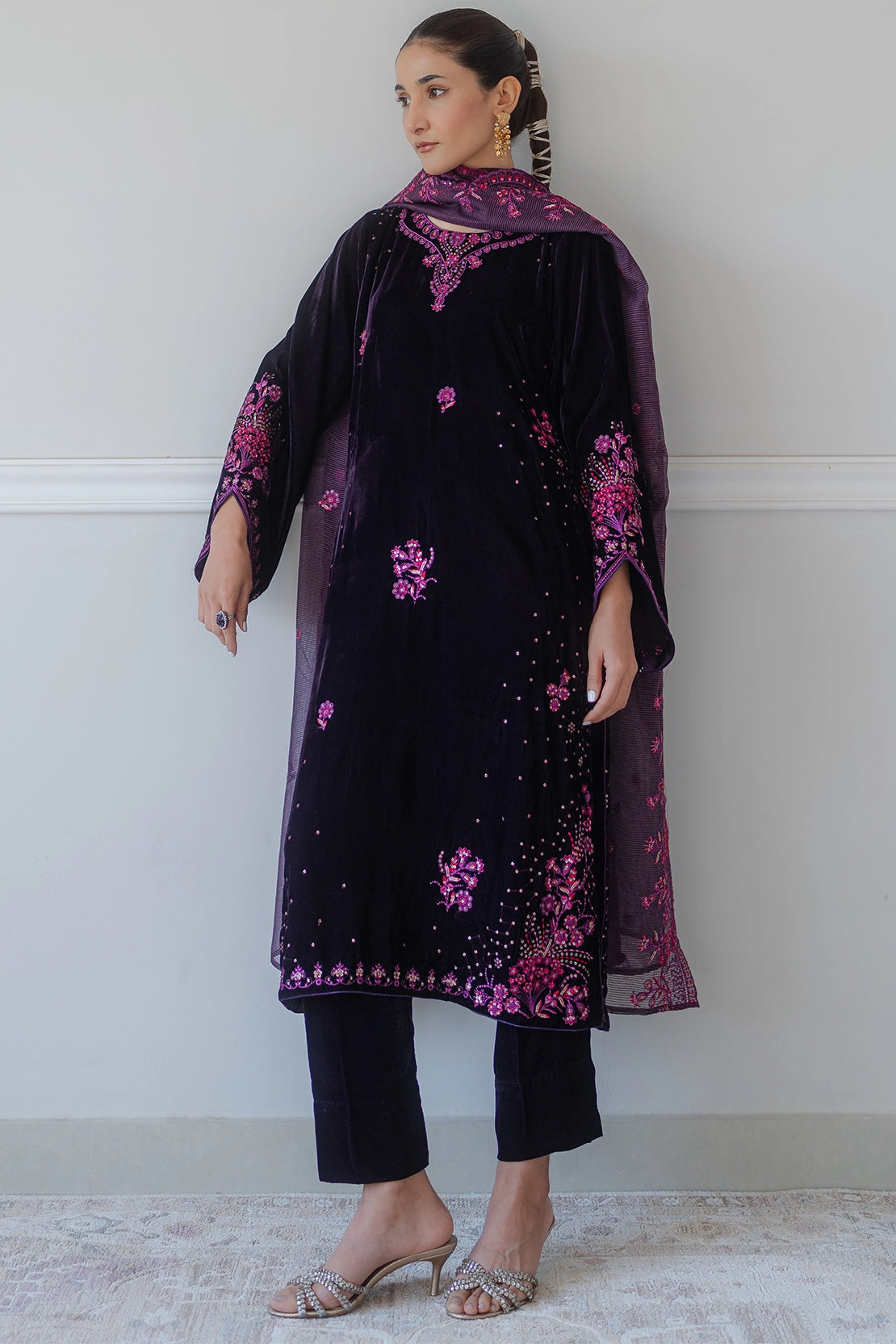 Stitched 3 Piece - Velvet - Gulnaaz