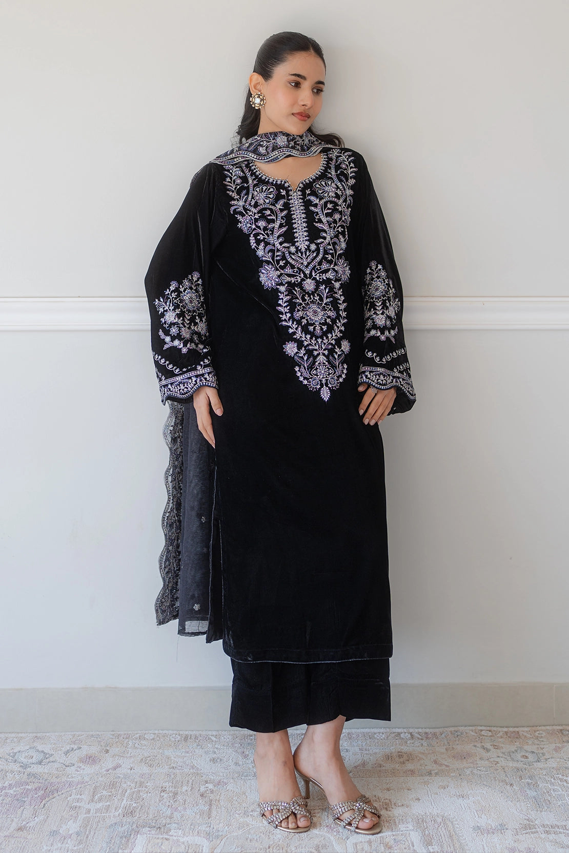 Stitched 3 Piece - Velvet - Noir