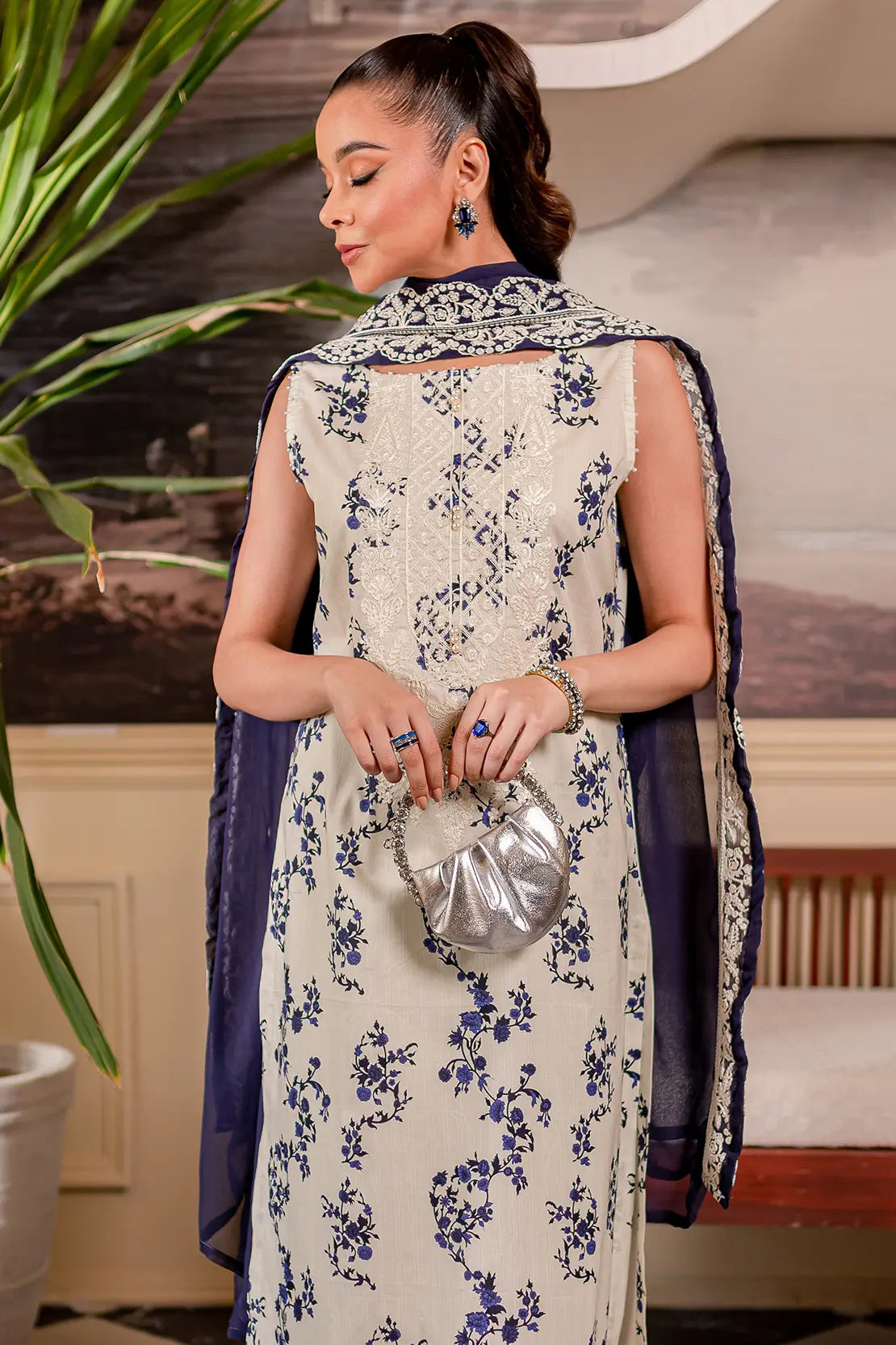3 Piece - Luxury Embroidered Cambric - 8120
