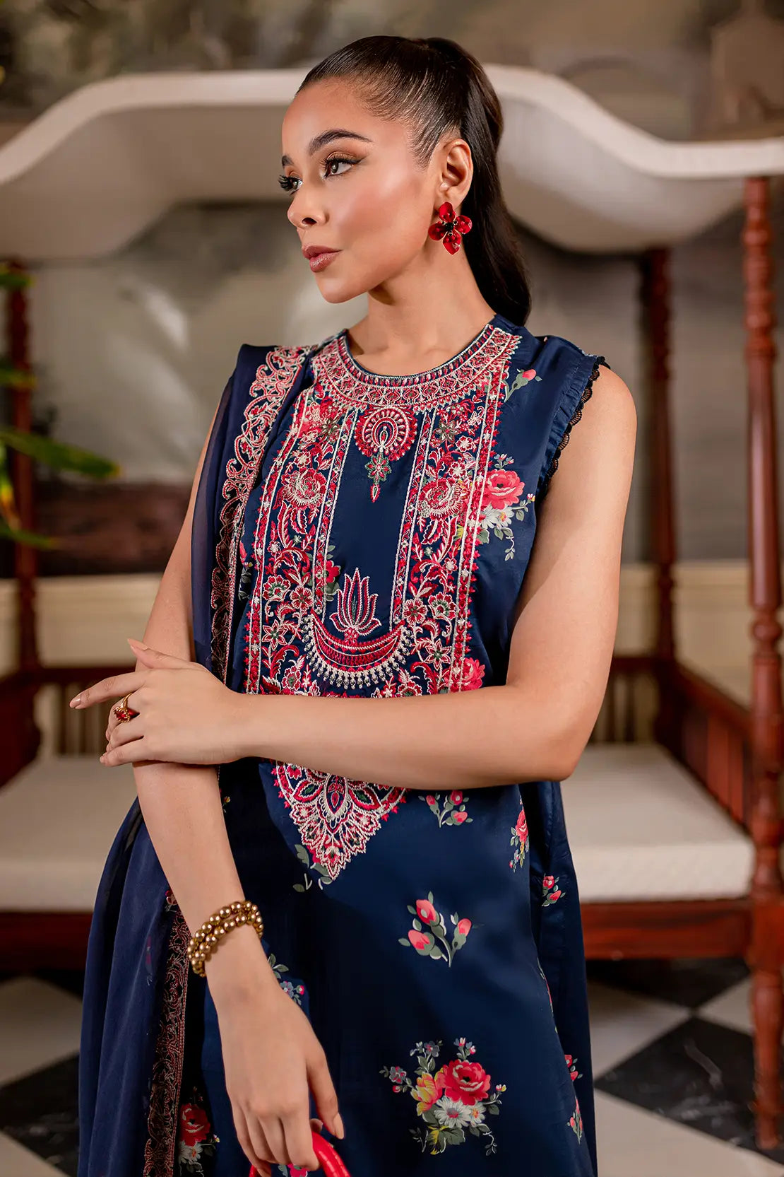 3 Piece - Luxury Embroidered Cambric - 8119