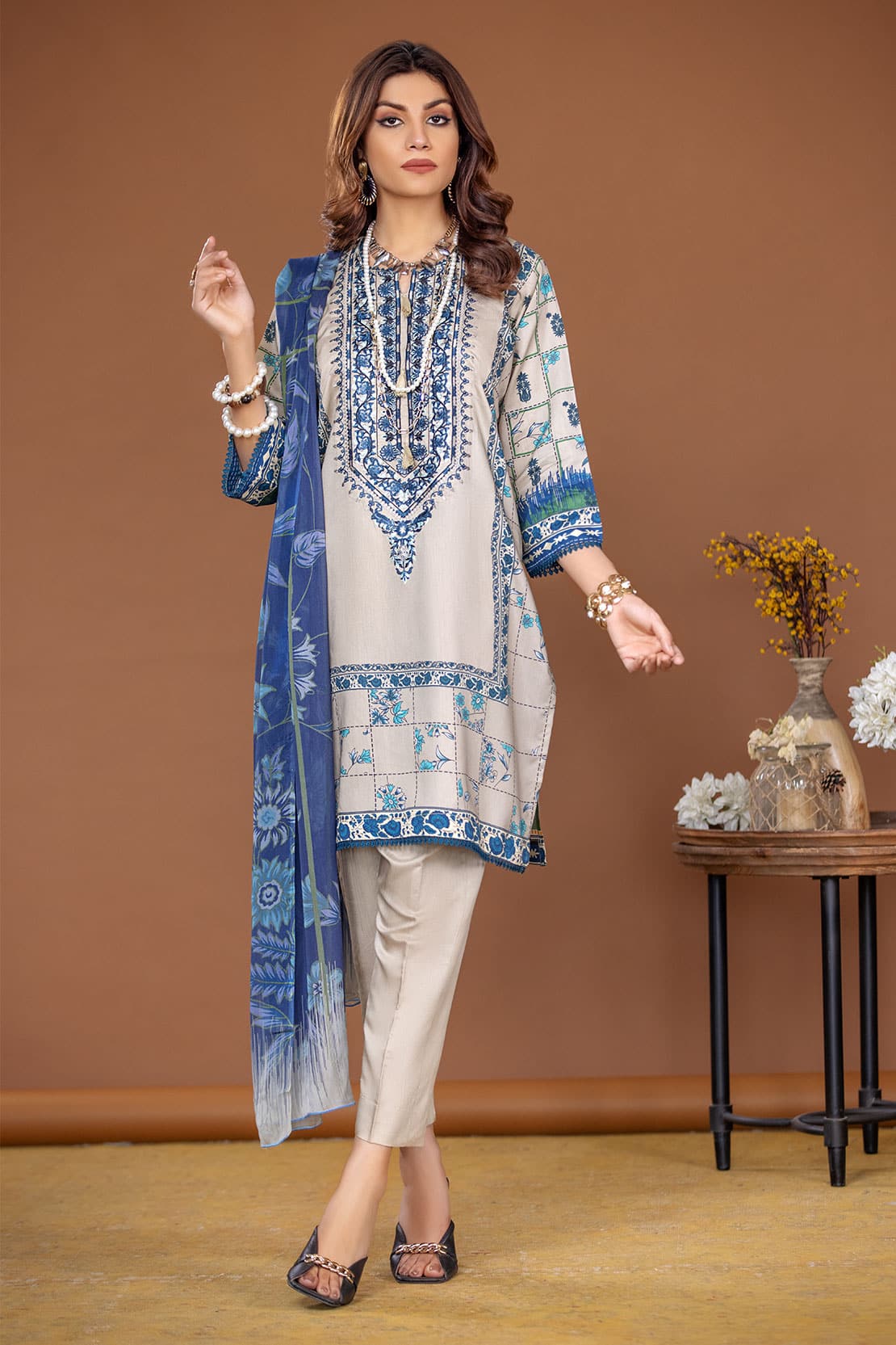 AMANI Embroidered Viscose 6961