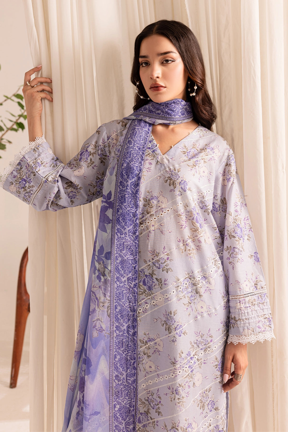 3 PIECE - PREMIUM EMBROIDERED LAWN - 9075