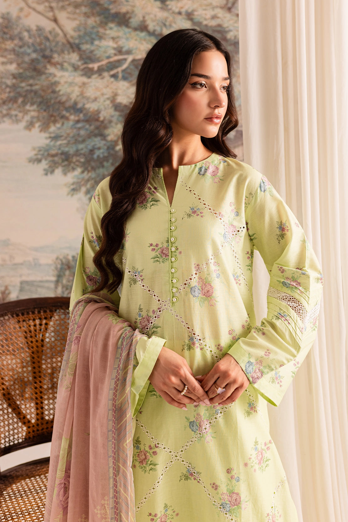 3 PIECE - PREMIUM EMBROIDERED LAWN - 9077
