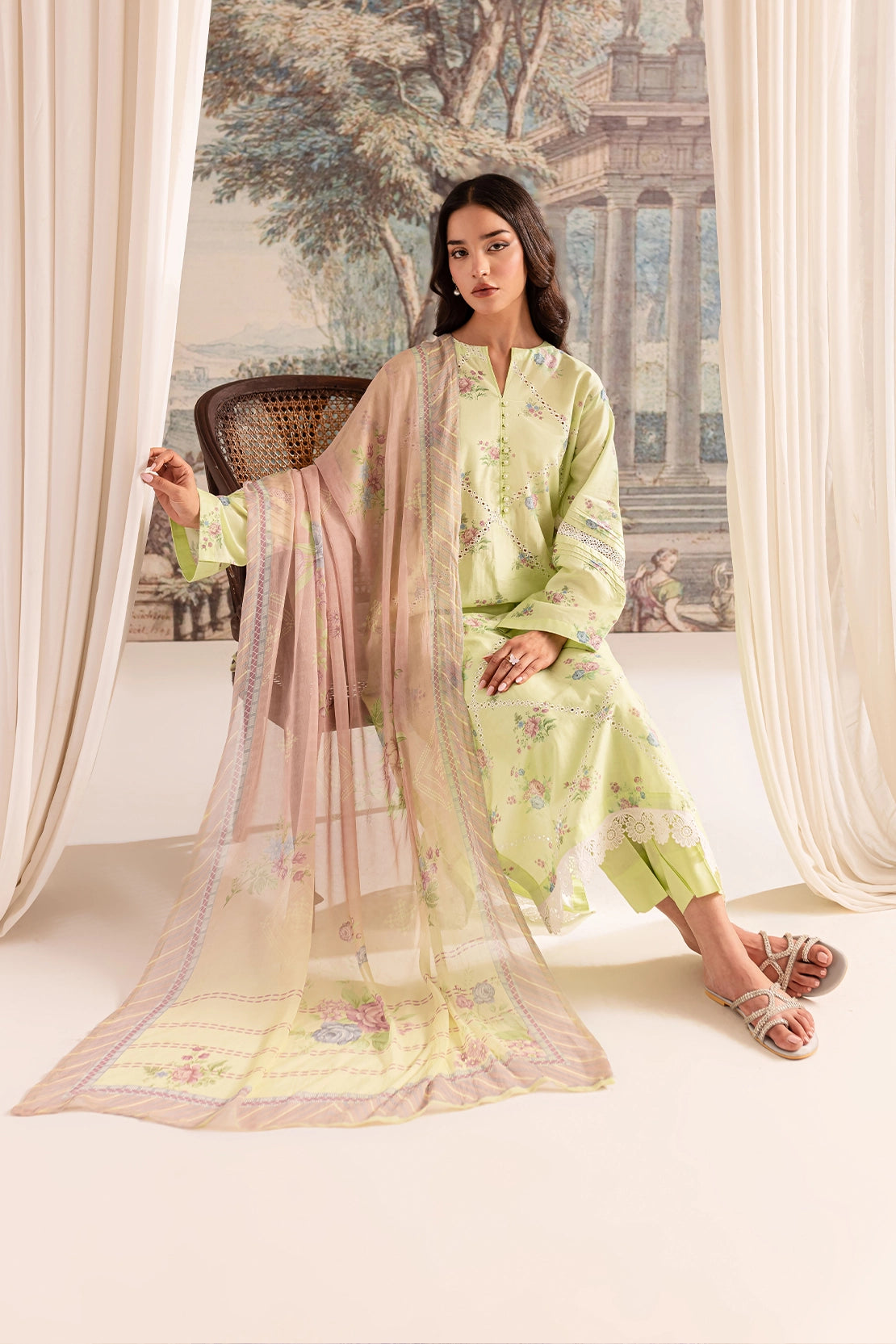 3 PIECE - PREMIUM EMBROIDERED LAWN - 9077