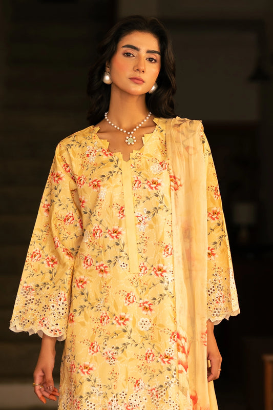 3 Piece - Premium Embroidered Lawn - 3726