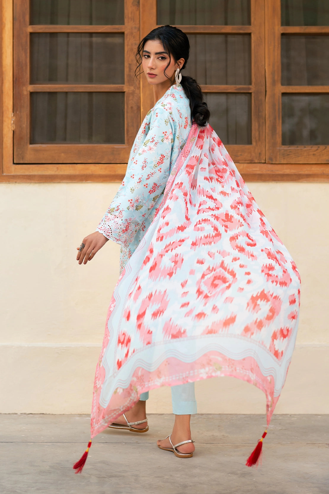 3 Piece - Premium Embroidered Lawn - 3728