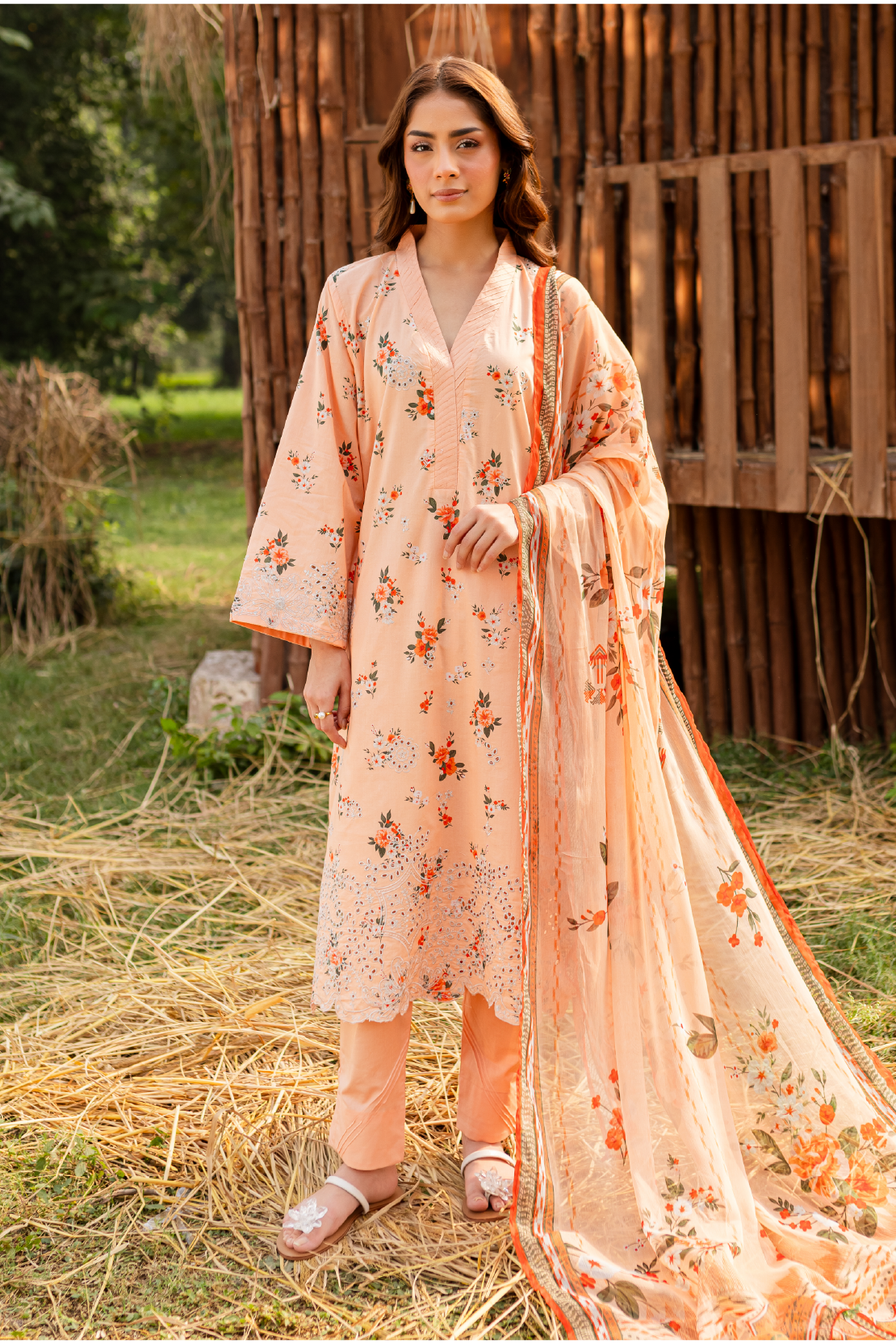 3 PIECE - PREMIUM EMBROIDERED LAWN - 9158