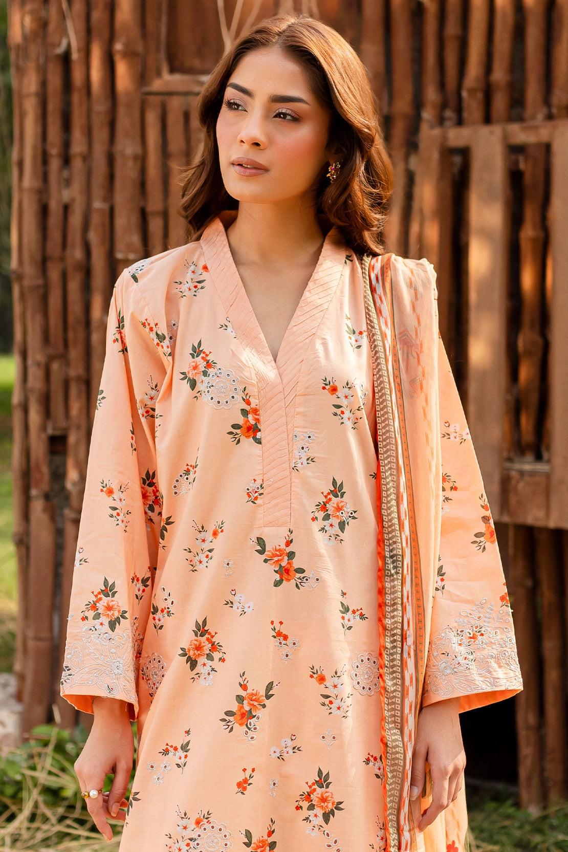 3 PIECE - PREMIUM EMBROIDERED LAWN - 9158