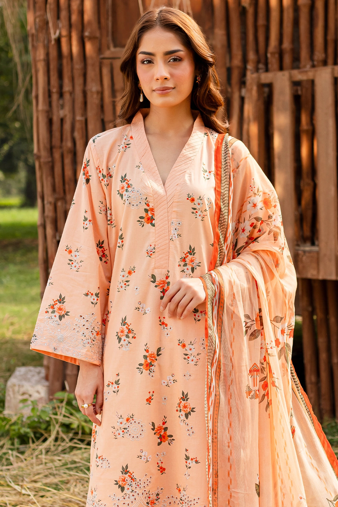 3 PIECE - PREMIUM EMBROIDERED LAWN - 9158