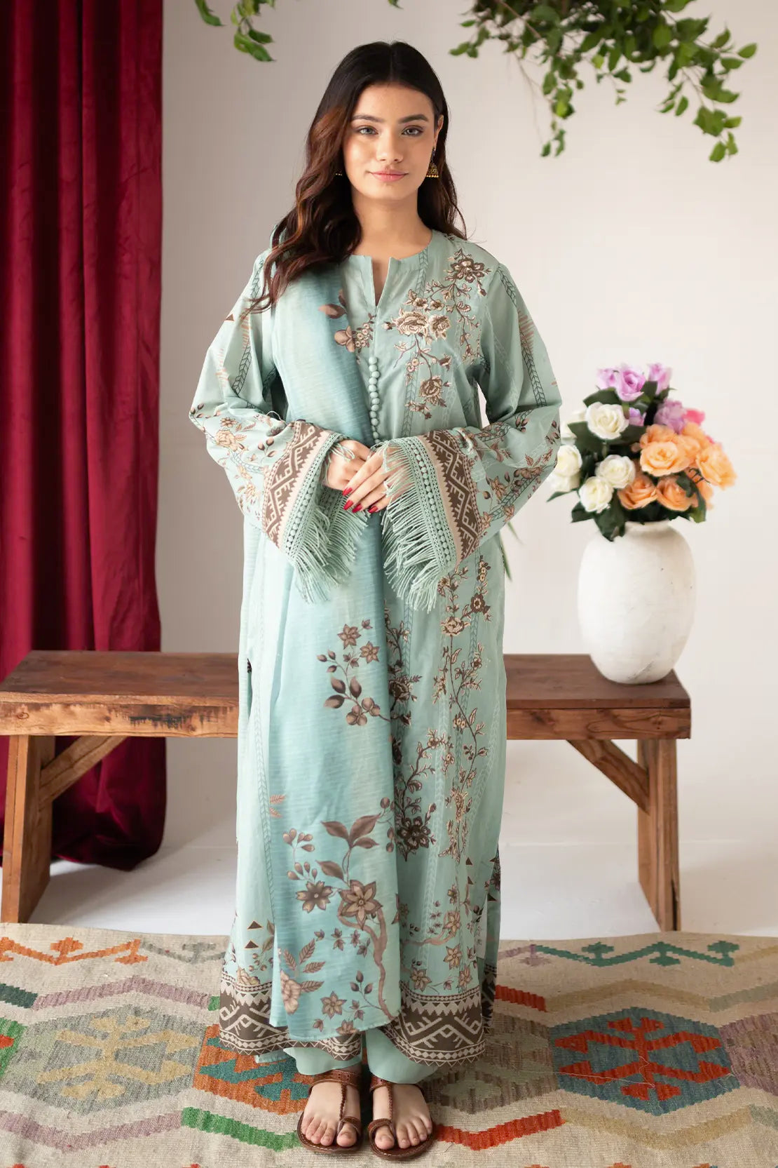 3 Piece - Embroidered Lawn - 8679