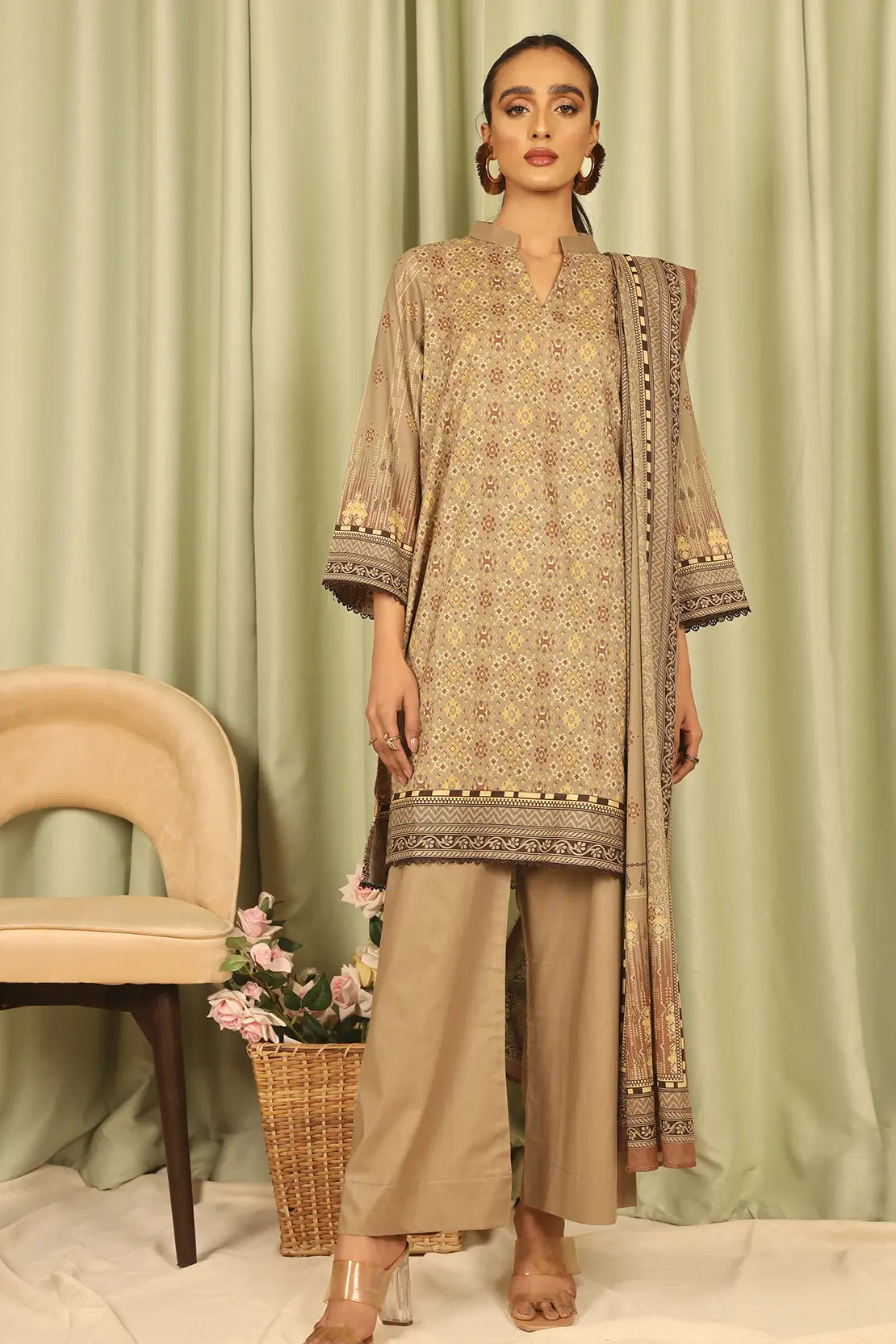 3 Piece - Basic luxury lawn 7448 - Voile Dupatta