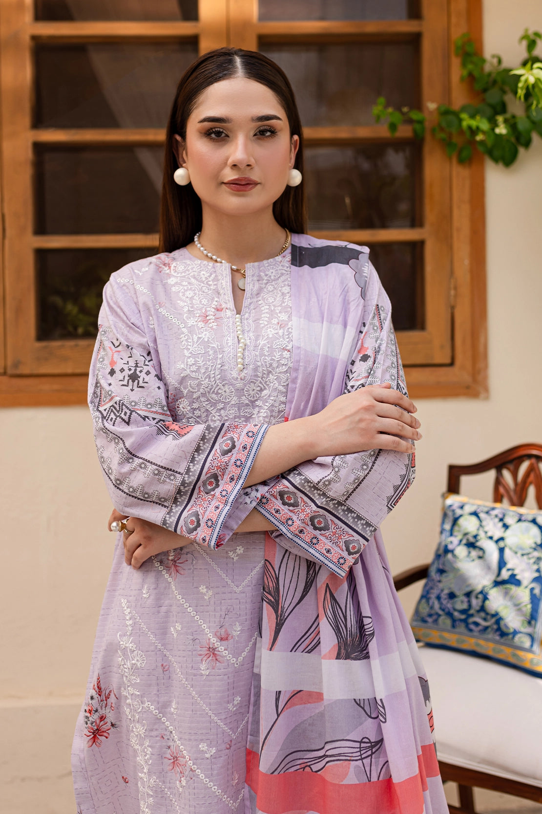 3 PIECE - PREMIUM EMBROIDERED LAWN - 011