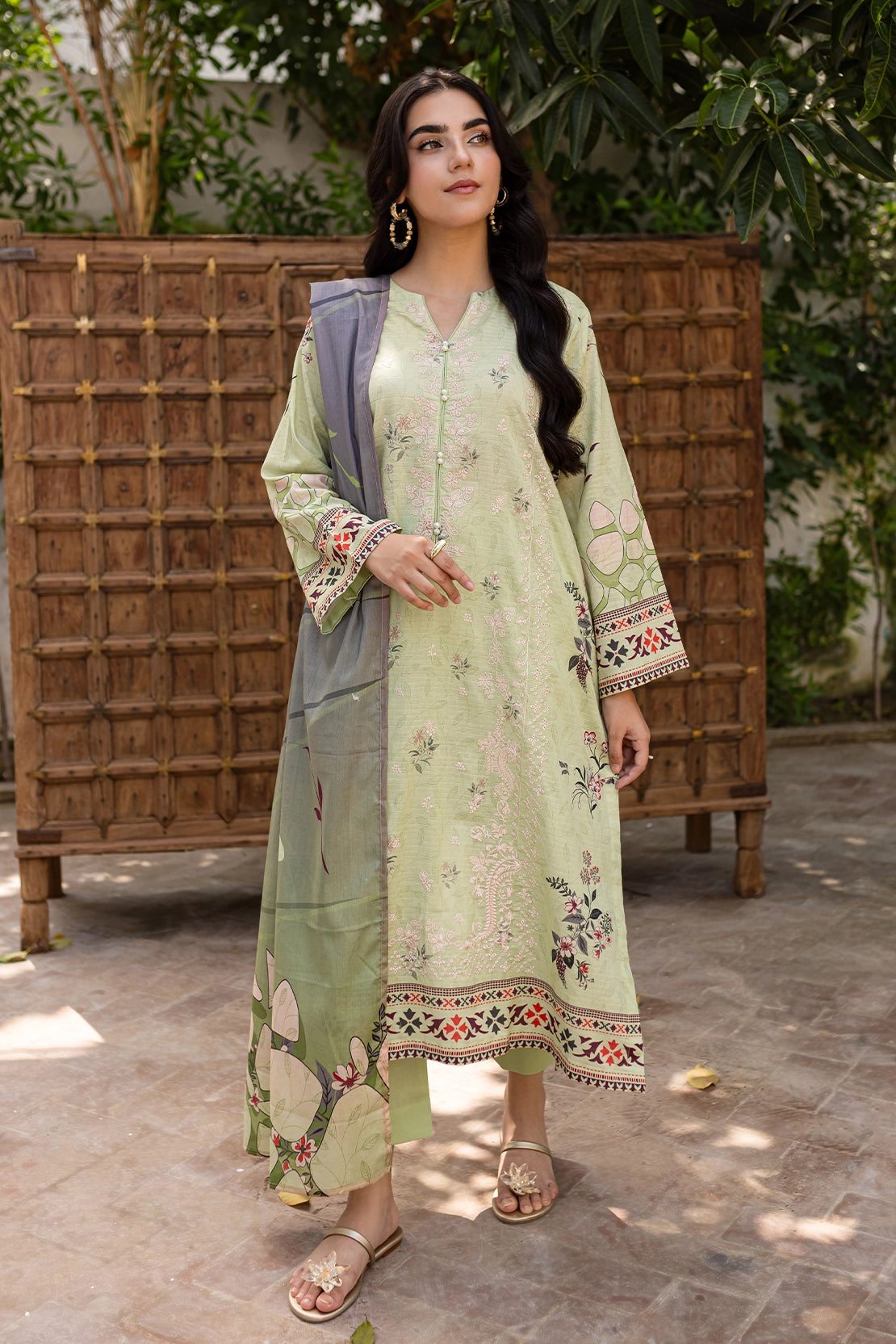 3 PIECE - PREMIUM EMBROIDERED LAWN - 014