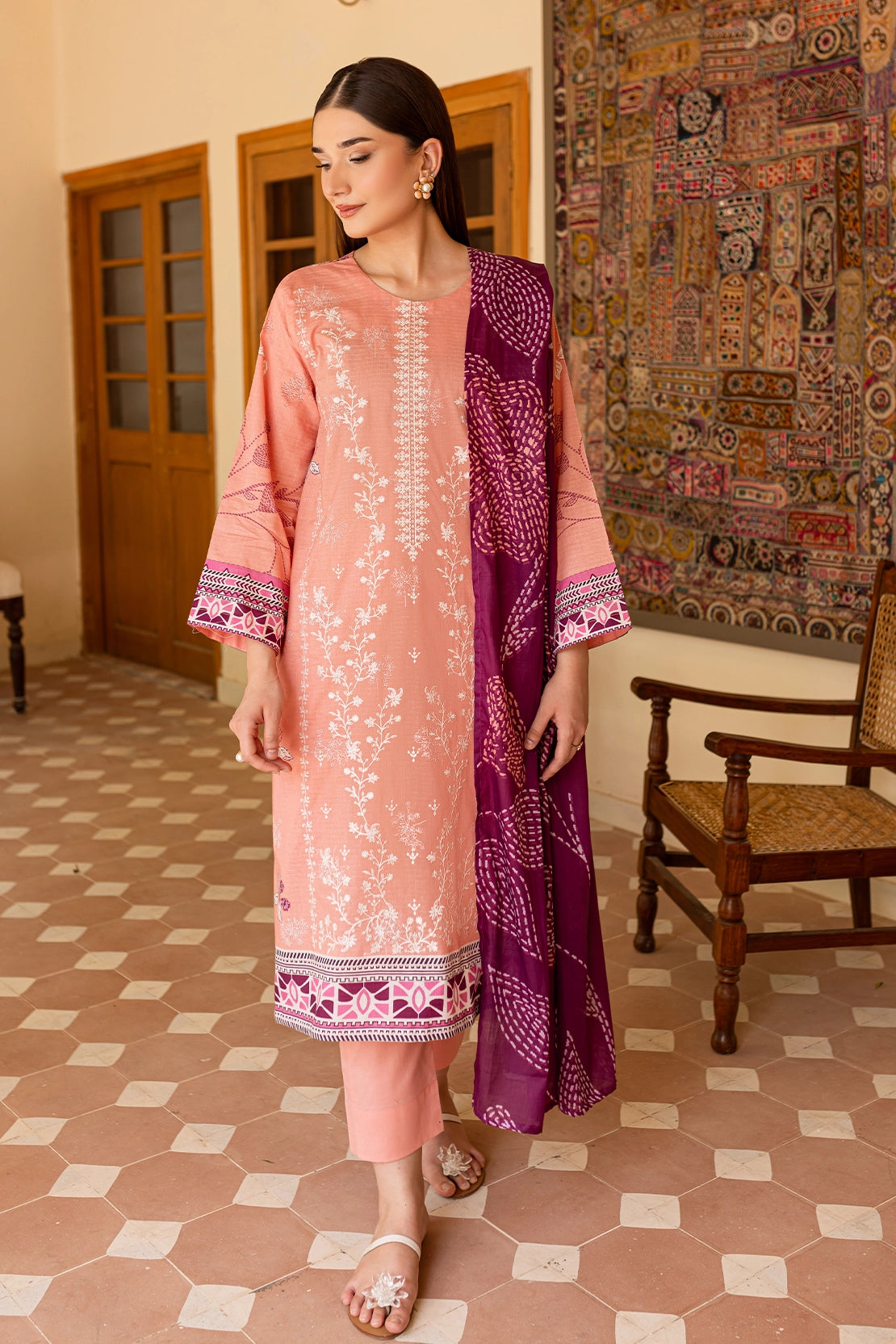 3 PIECE - PREMIUM EMBROIDERED LAWN - 015