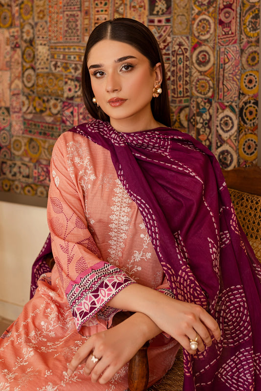 3 PIECE - PREMIUM EMBROIDERED LAWN - 015