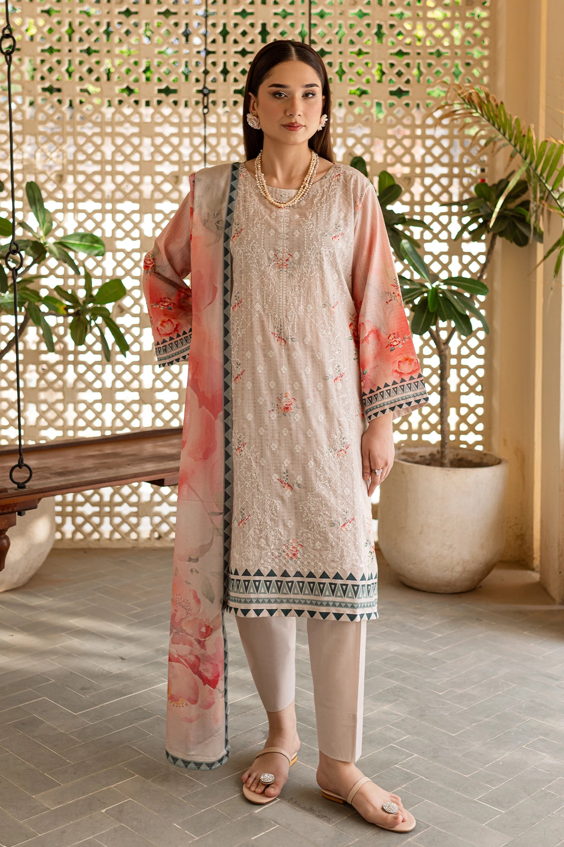 3 PIECE - PREMIUM EMBROIDERED LAWN - 019