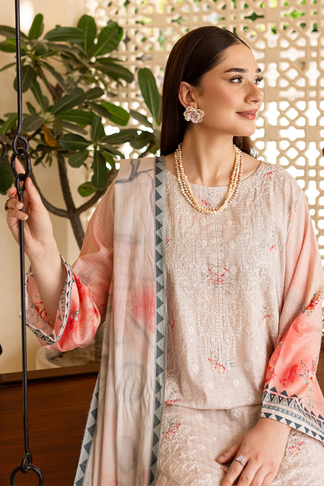 3 PIECE - PREMIUM EMBROIDERED LAWN - 019