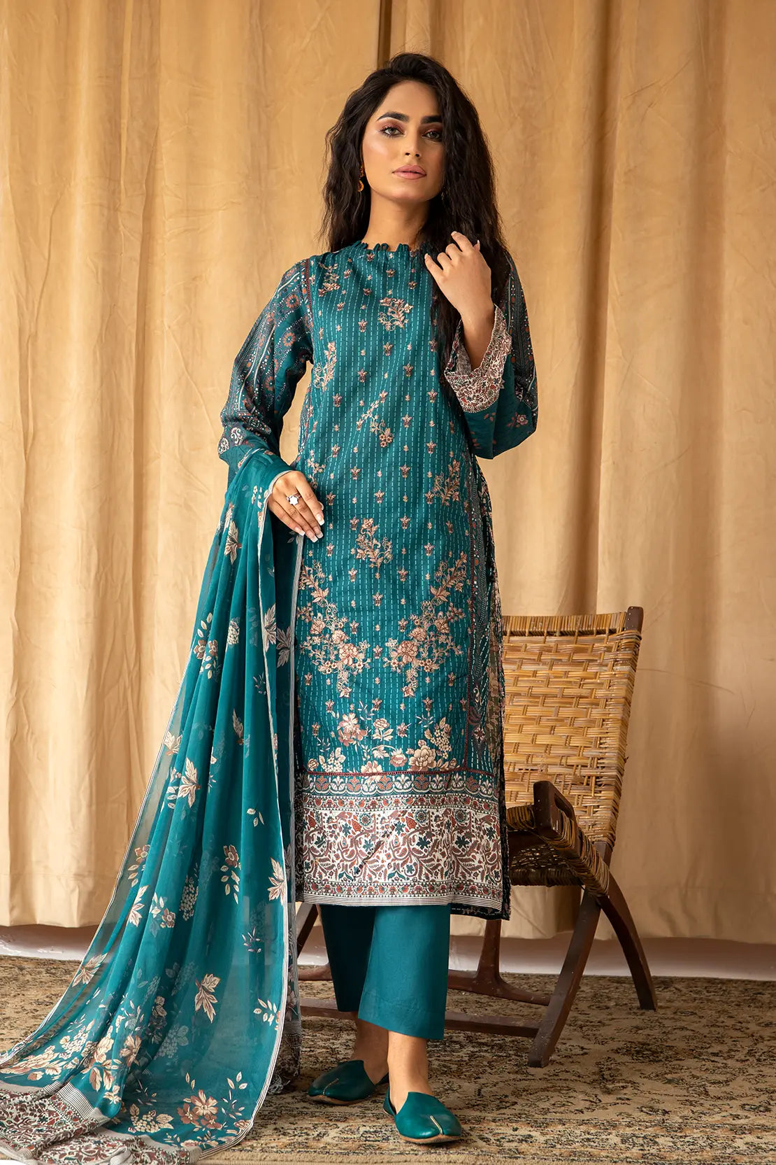 3 Piece - Embroidered Lawn - 8037