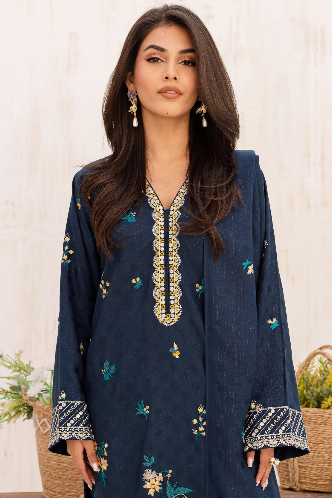 3 Piece - Premium Embroidered Dhanak Wool - 4001