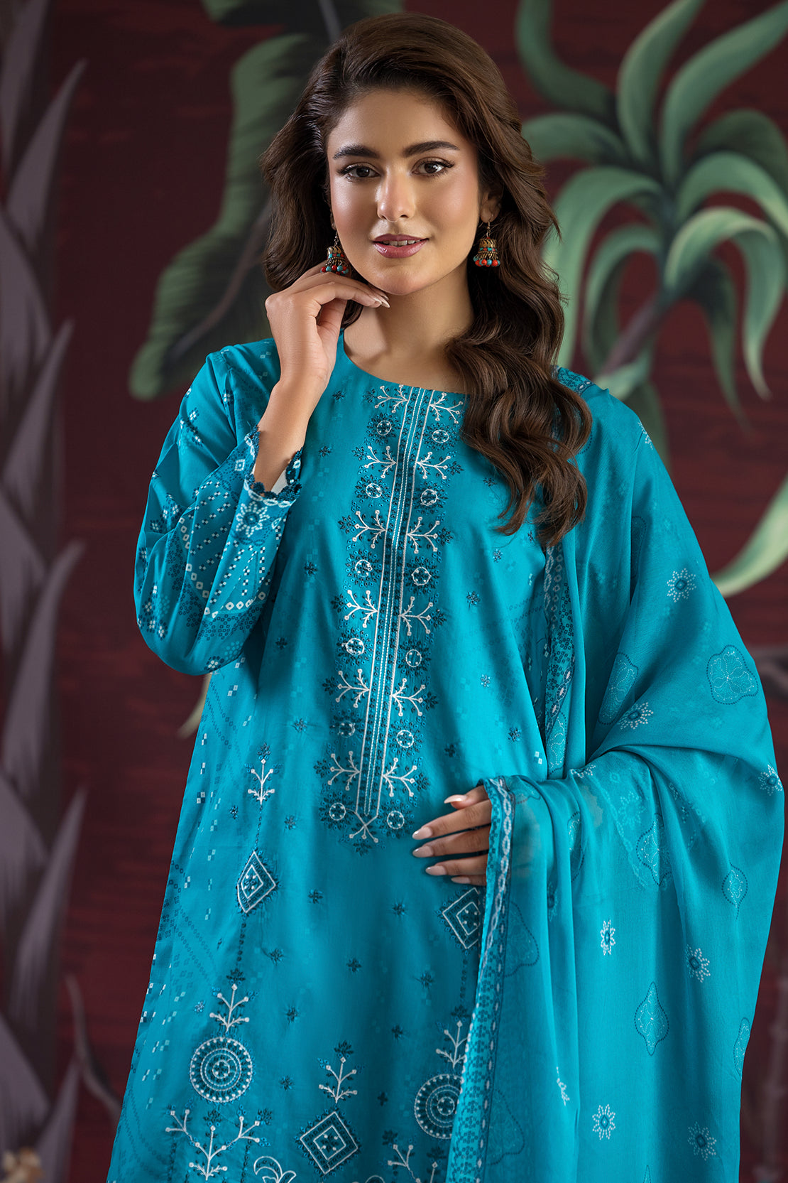 3 Piece - Premium Embroidered Lawn - 532
