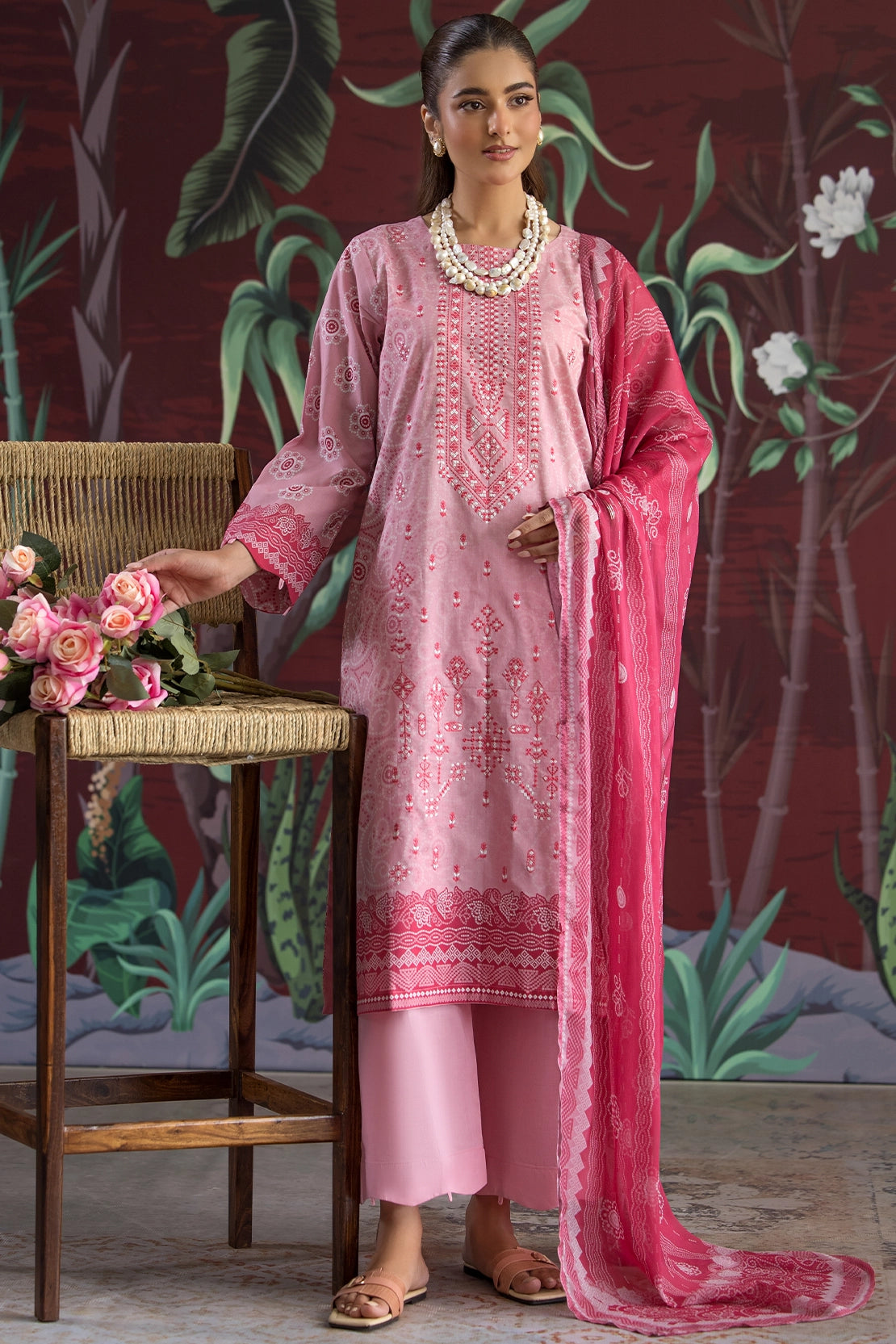3 Piece - Premium Embroidered Lawn - 533